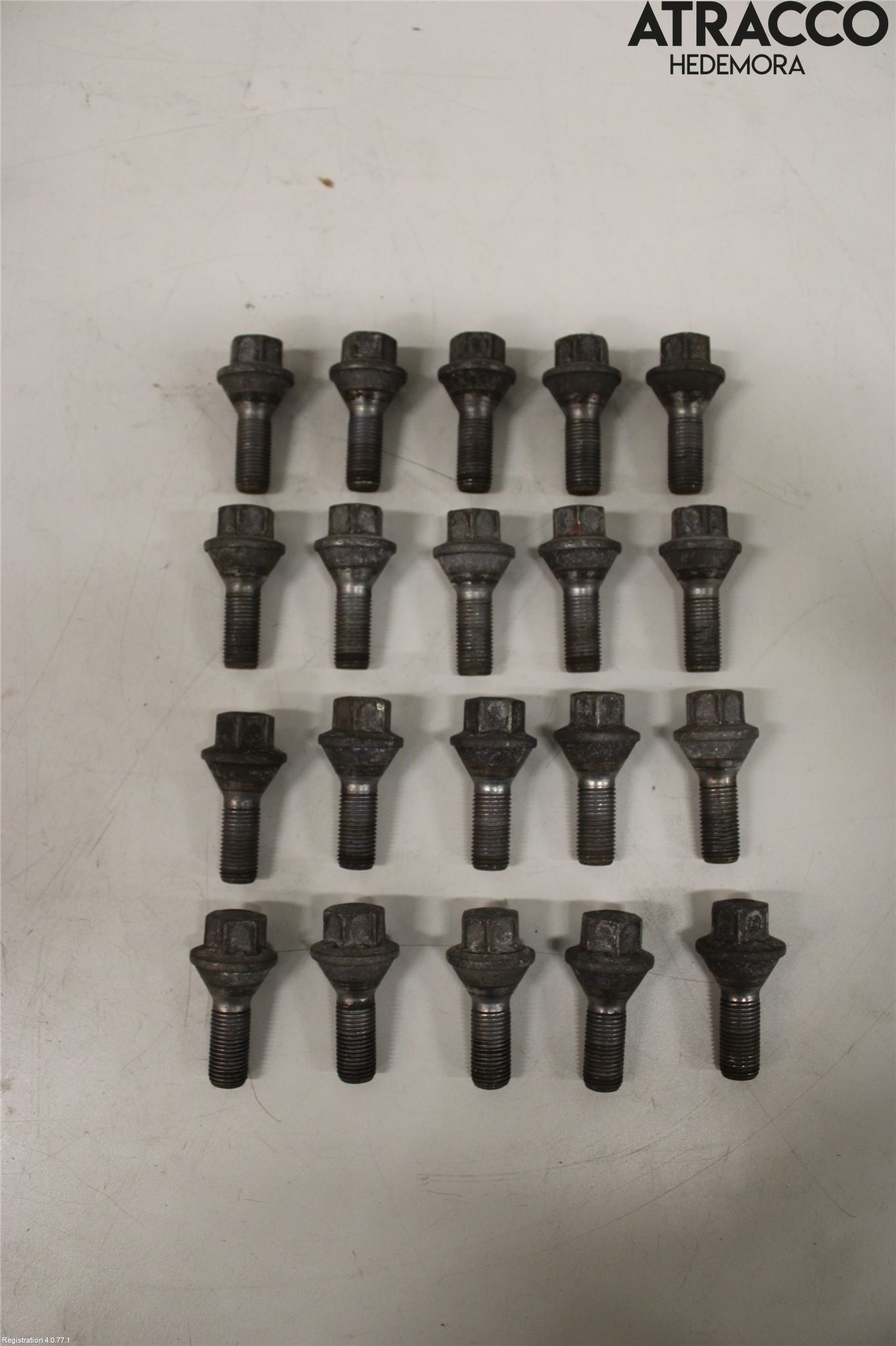 Renault MASTER III  04-10 Hjulmutter-Bult-Sats