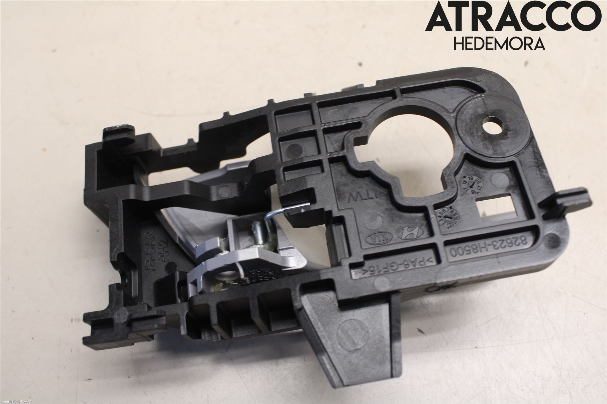 Kia RIO 17- Dörrhandtag Inre Hö