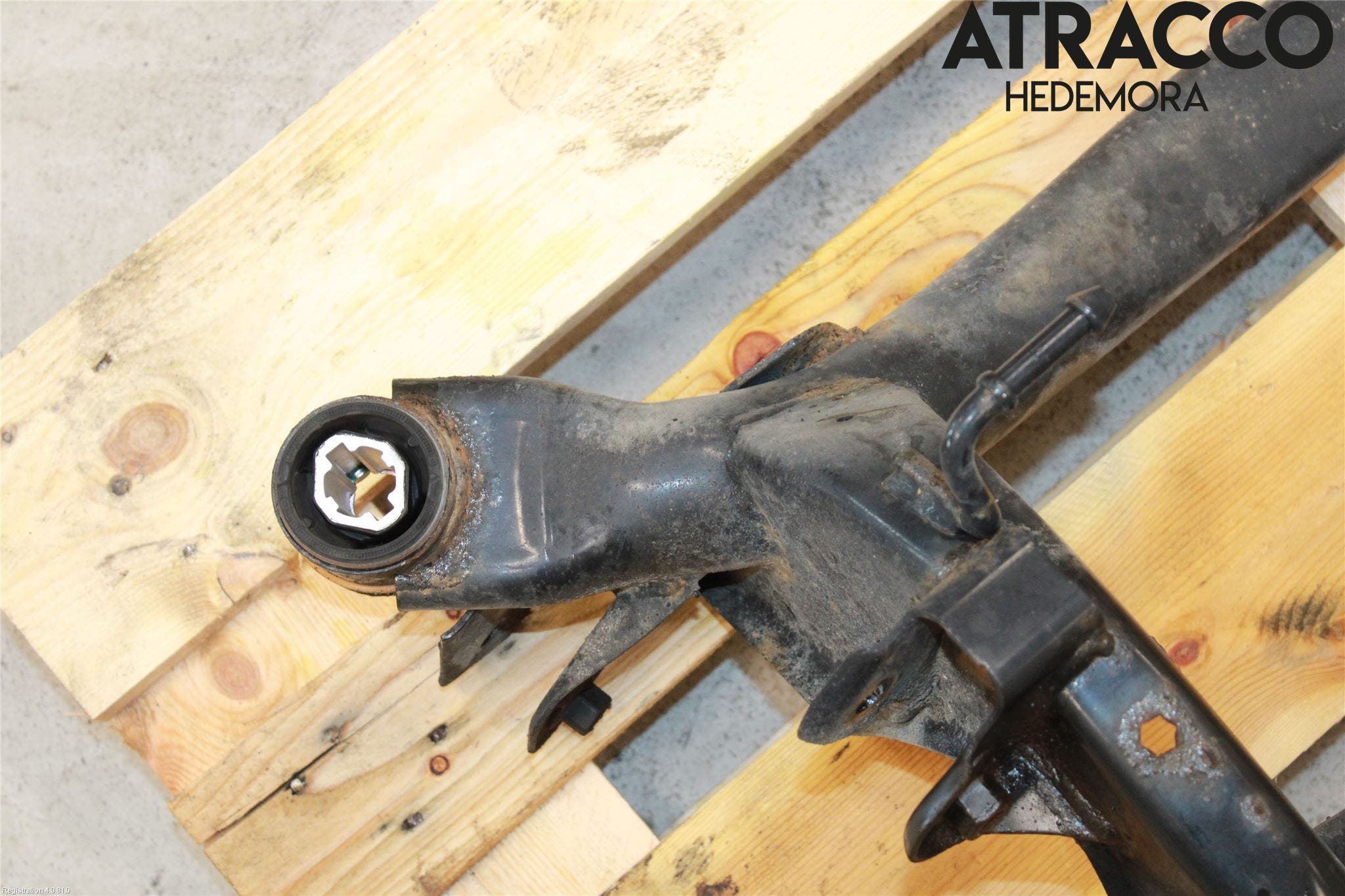 Volvo V60 CROSS COUNTRY 16-18 Bakaxelbalk