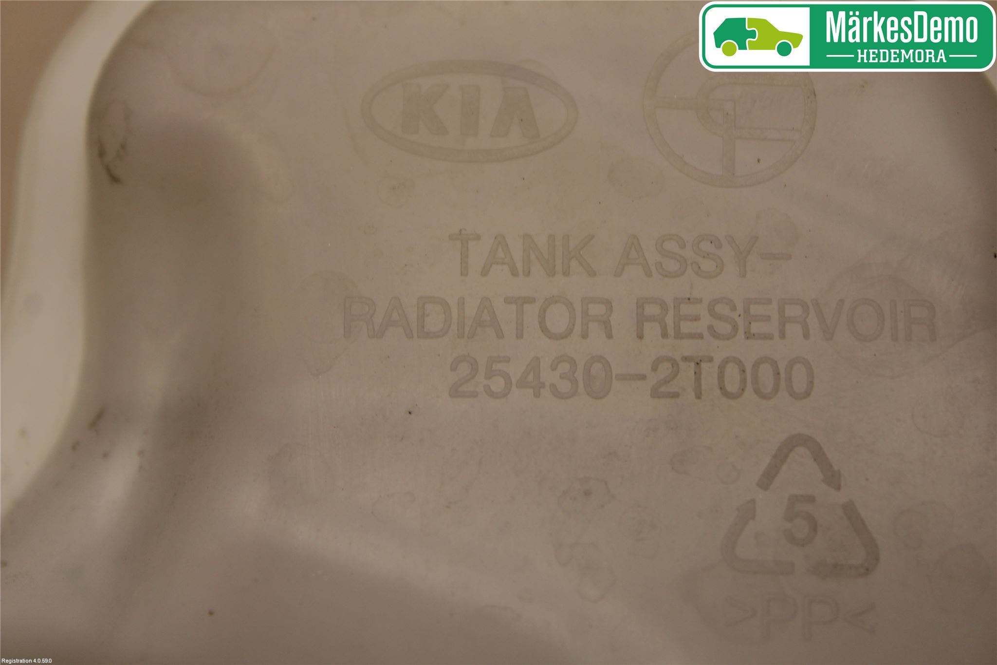 Kia OPTIMA 00-15 Expansionstank