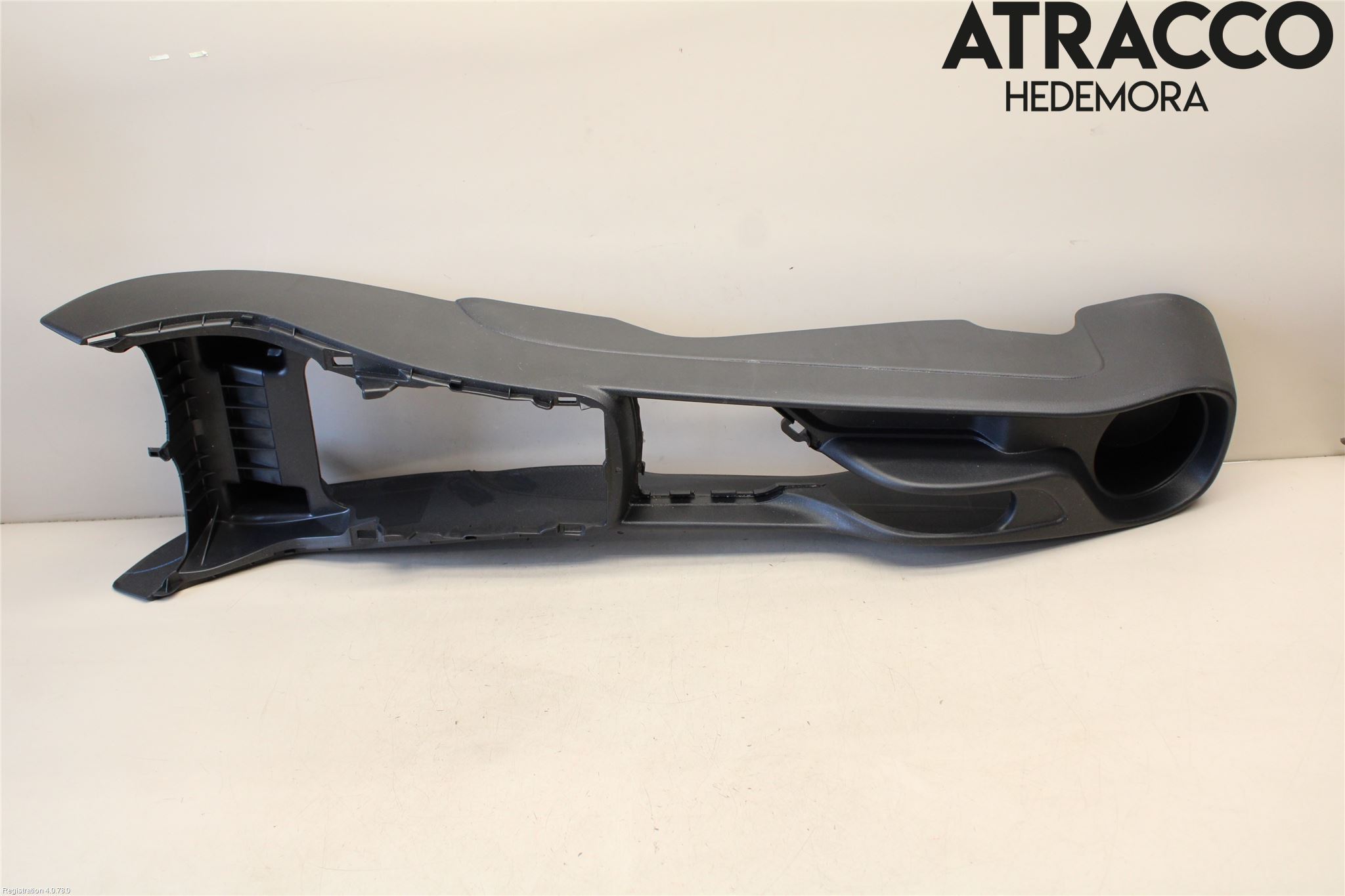 Toyota YARIS XP130 15-20 Instrumentkonsoll Mitt