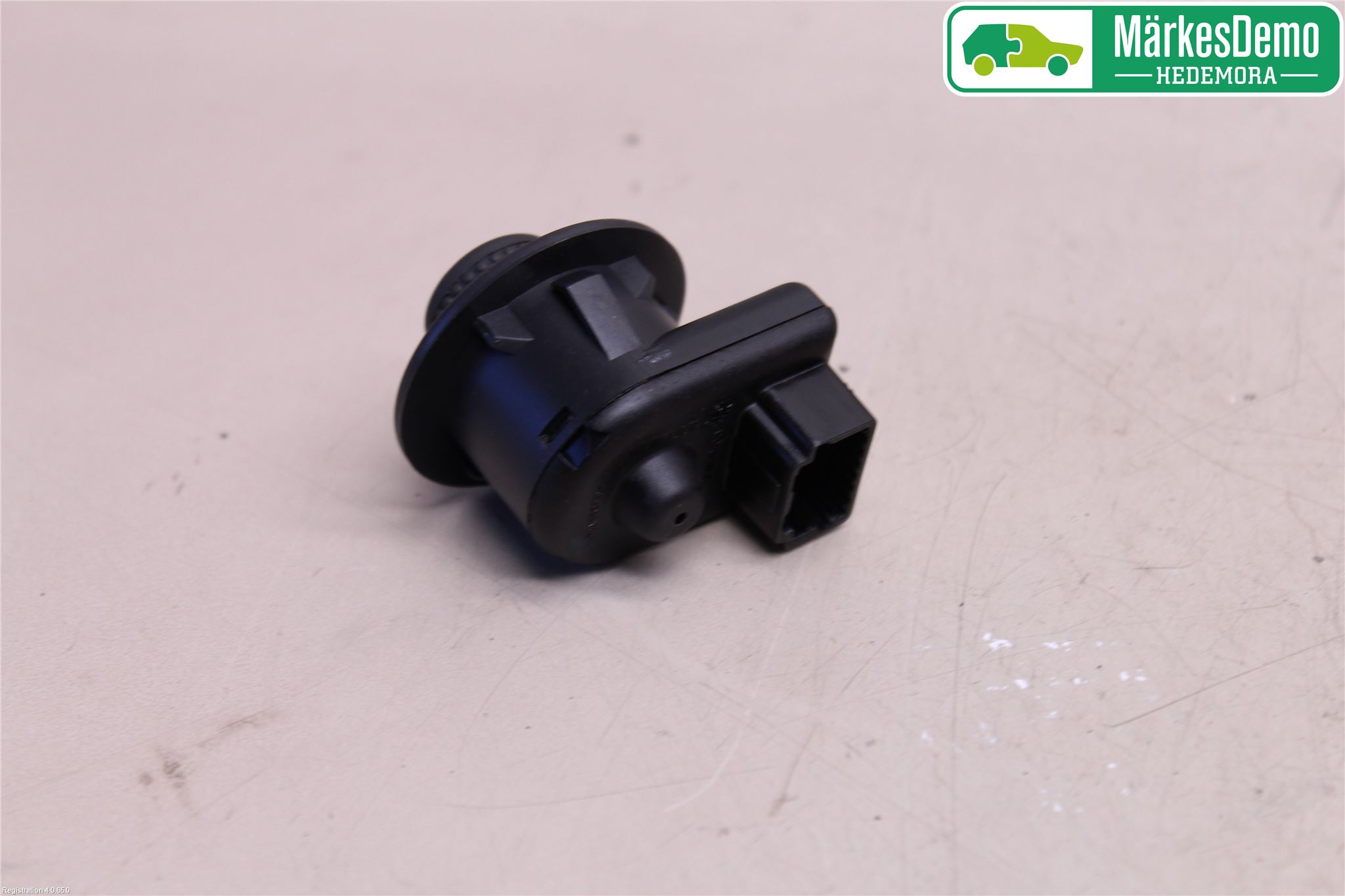 Dacia SANDERO/STEPWAY 13-20 Strömställare Spegel