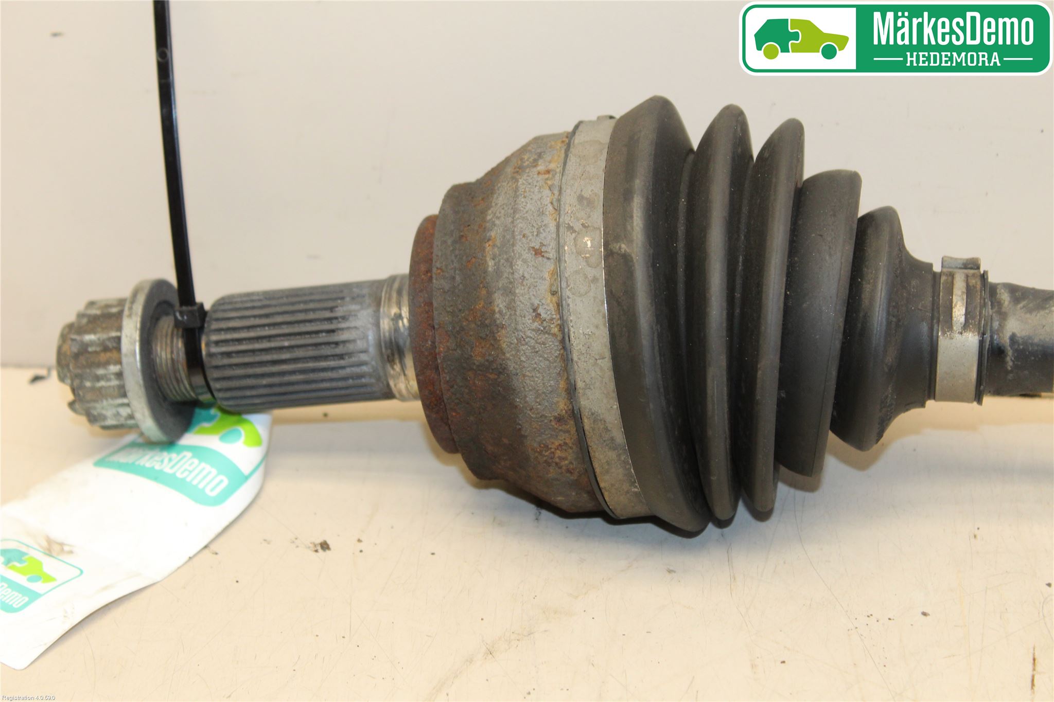 Audi Q7/SQ7 Drivaxel Fram Vänster