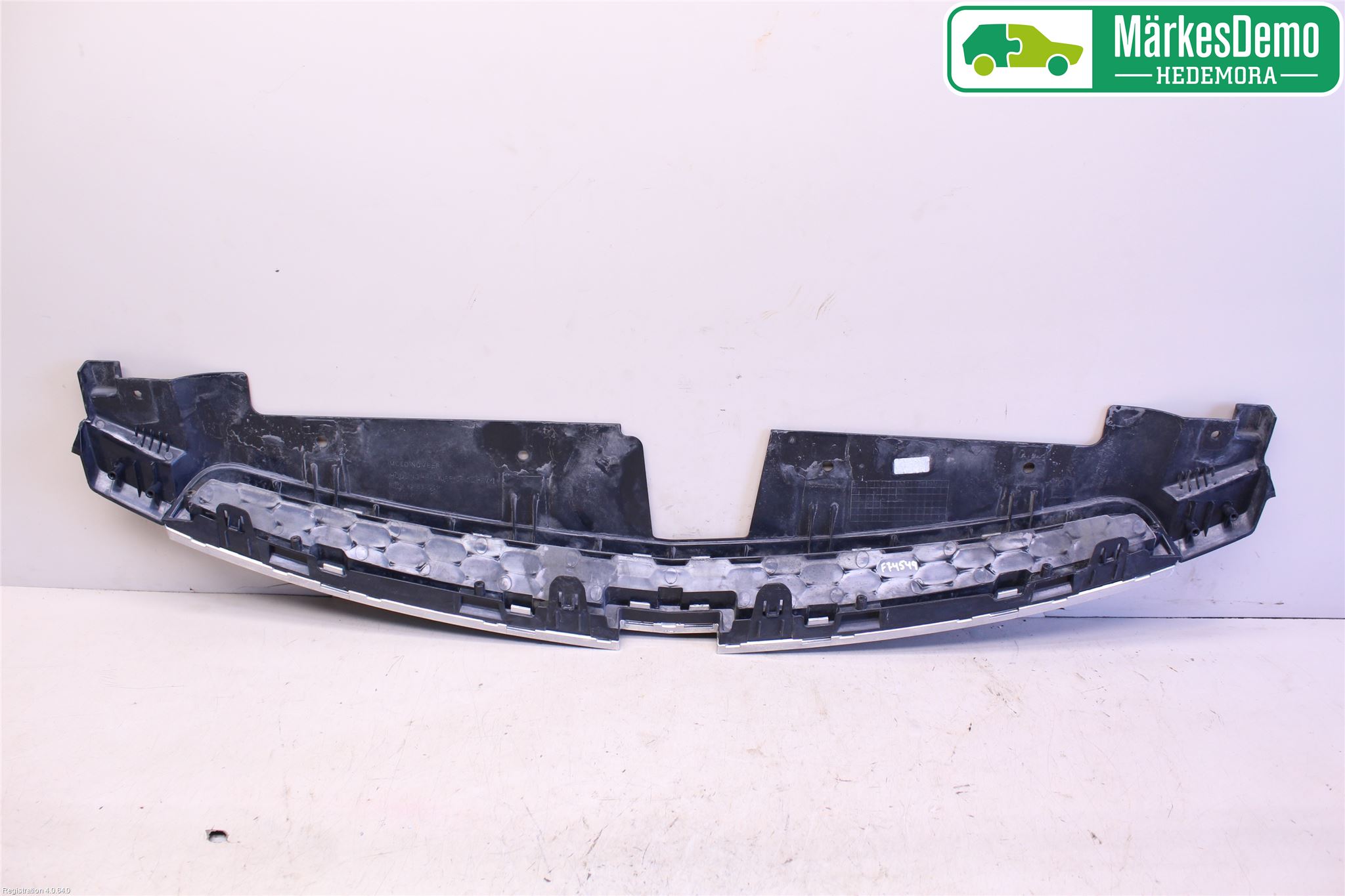 GM CHEVROLET CRUZE Grill Komp