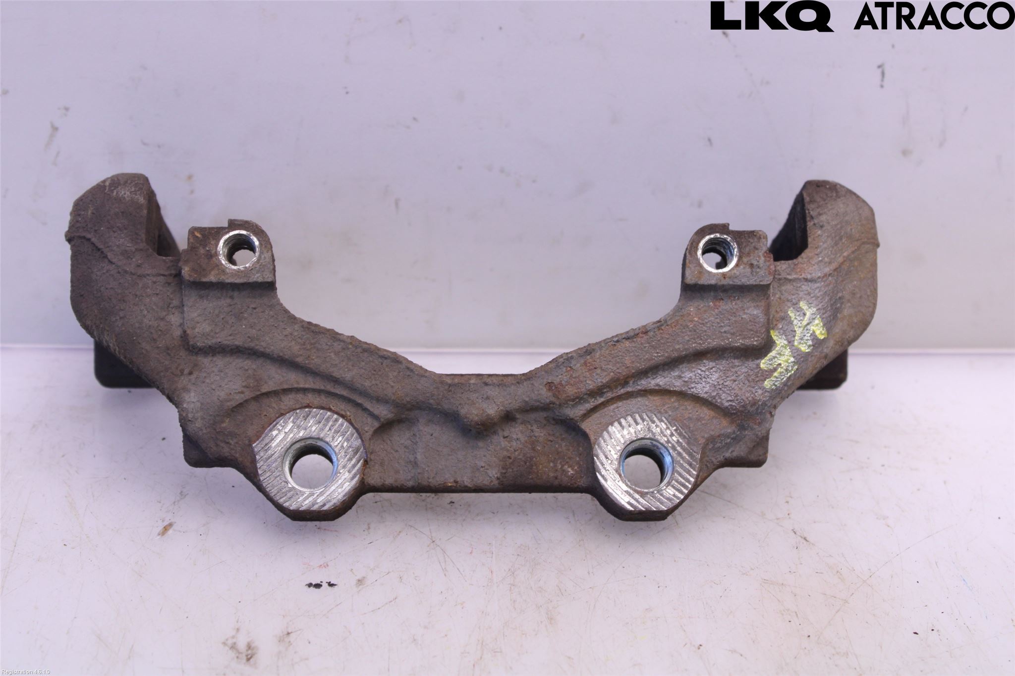 Ford KUGA 13-16 Bromsokshållare