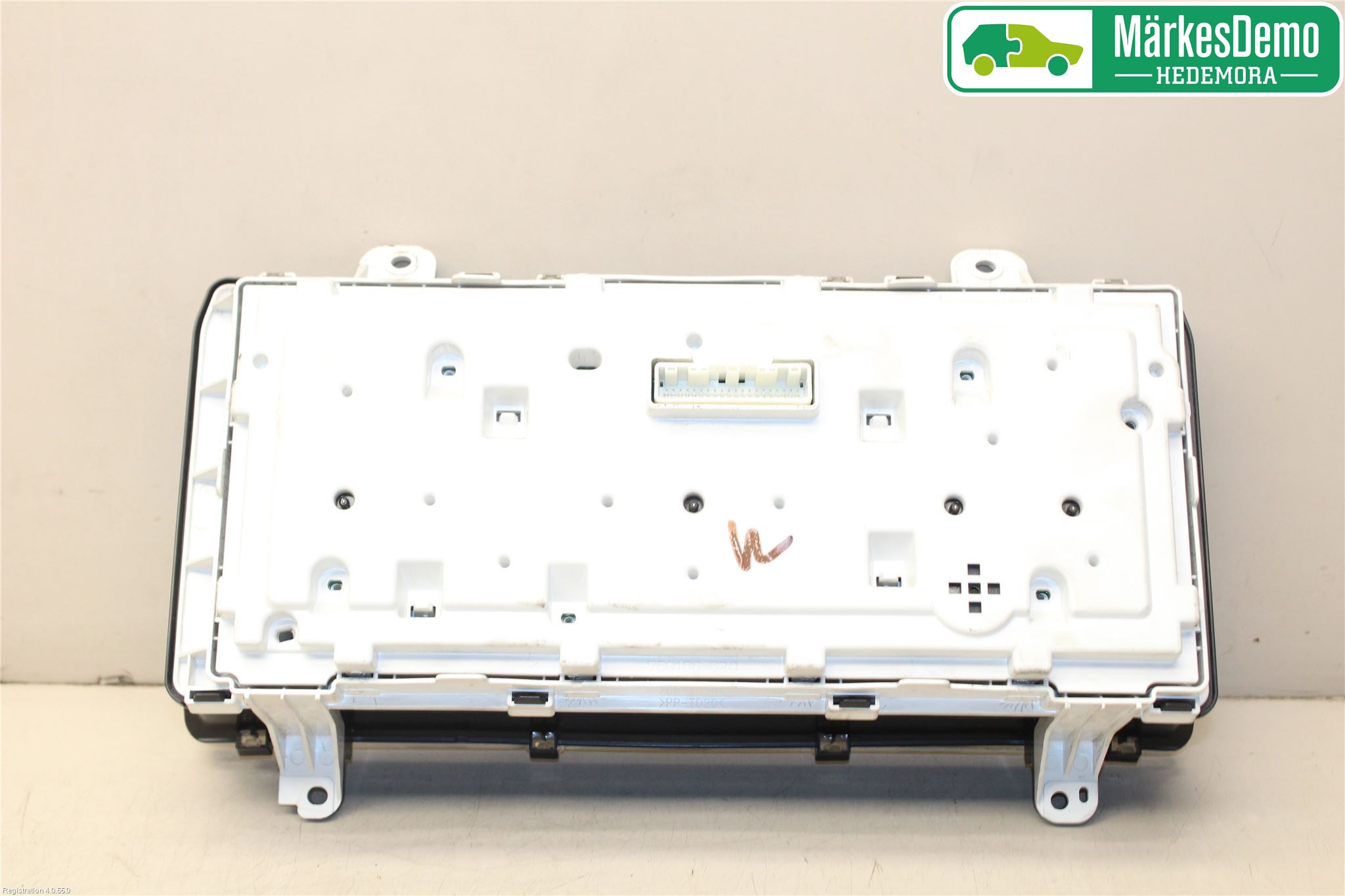 Toyota HI-ACE 06-12 Instrument Komb