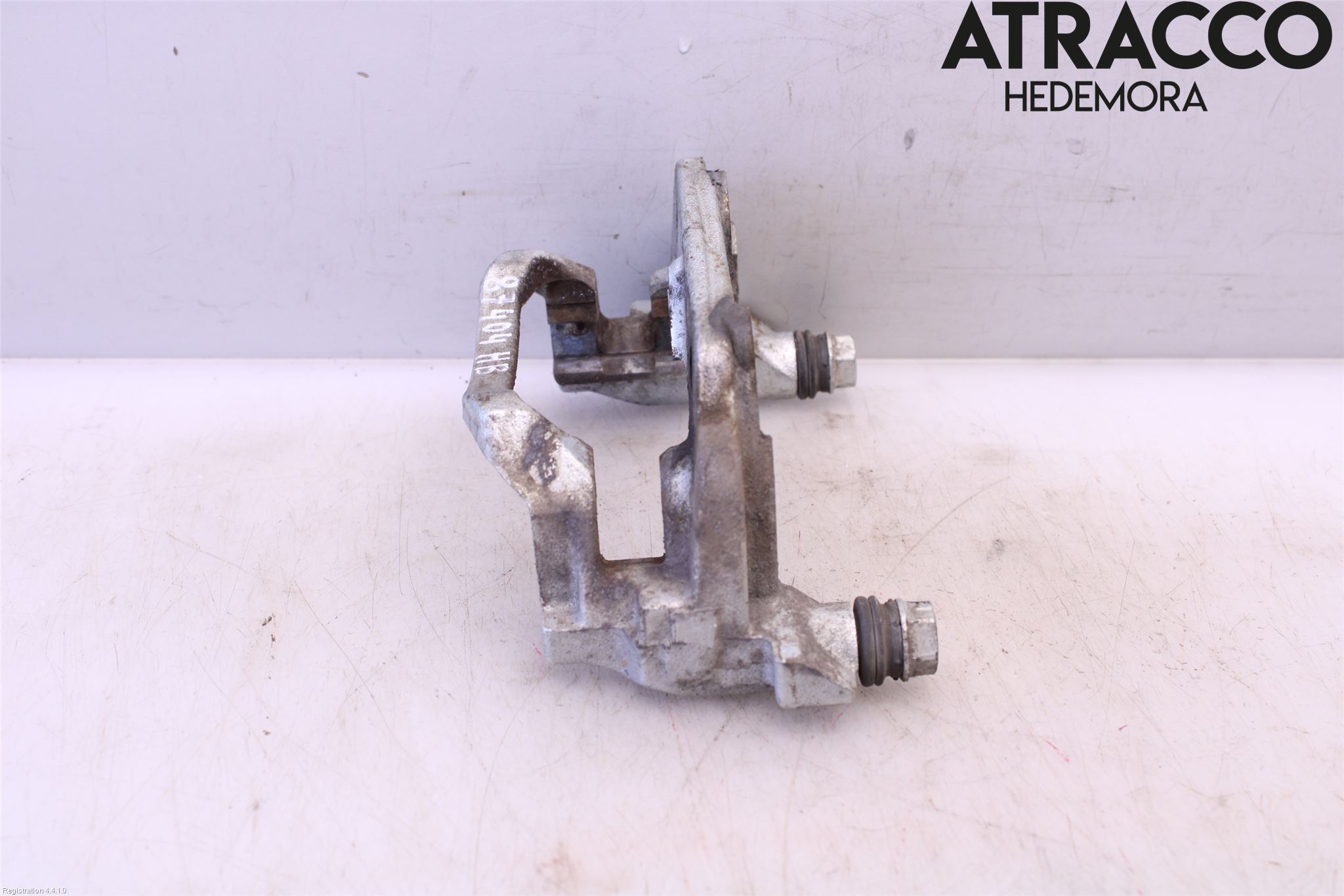 Toyota COROLLA CROSS XG10 22- Bromsokshållare