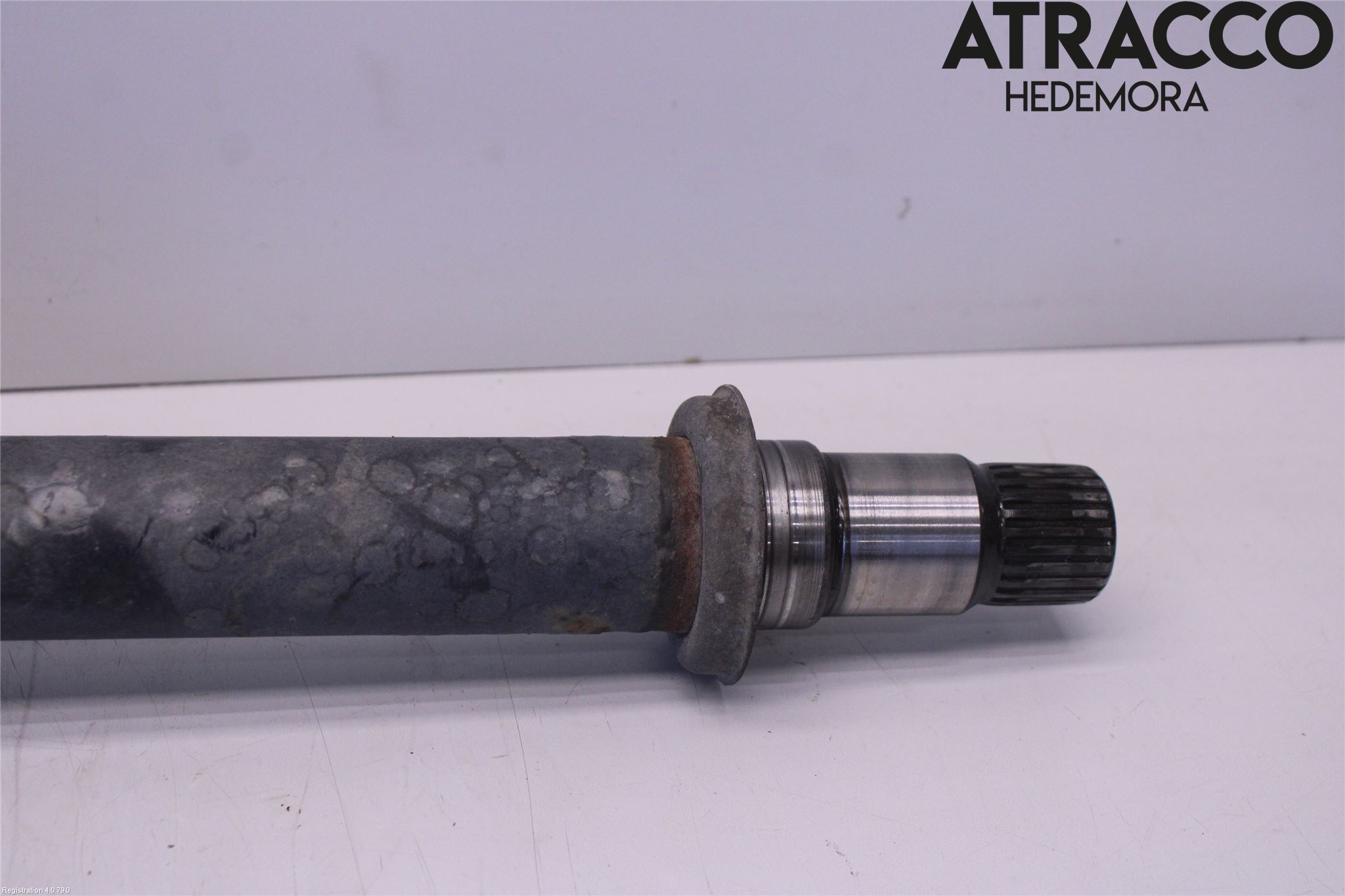Toyota AVENSIS 03-06 Drivaxel Fram Höger