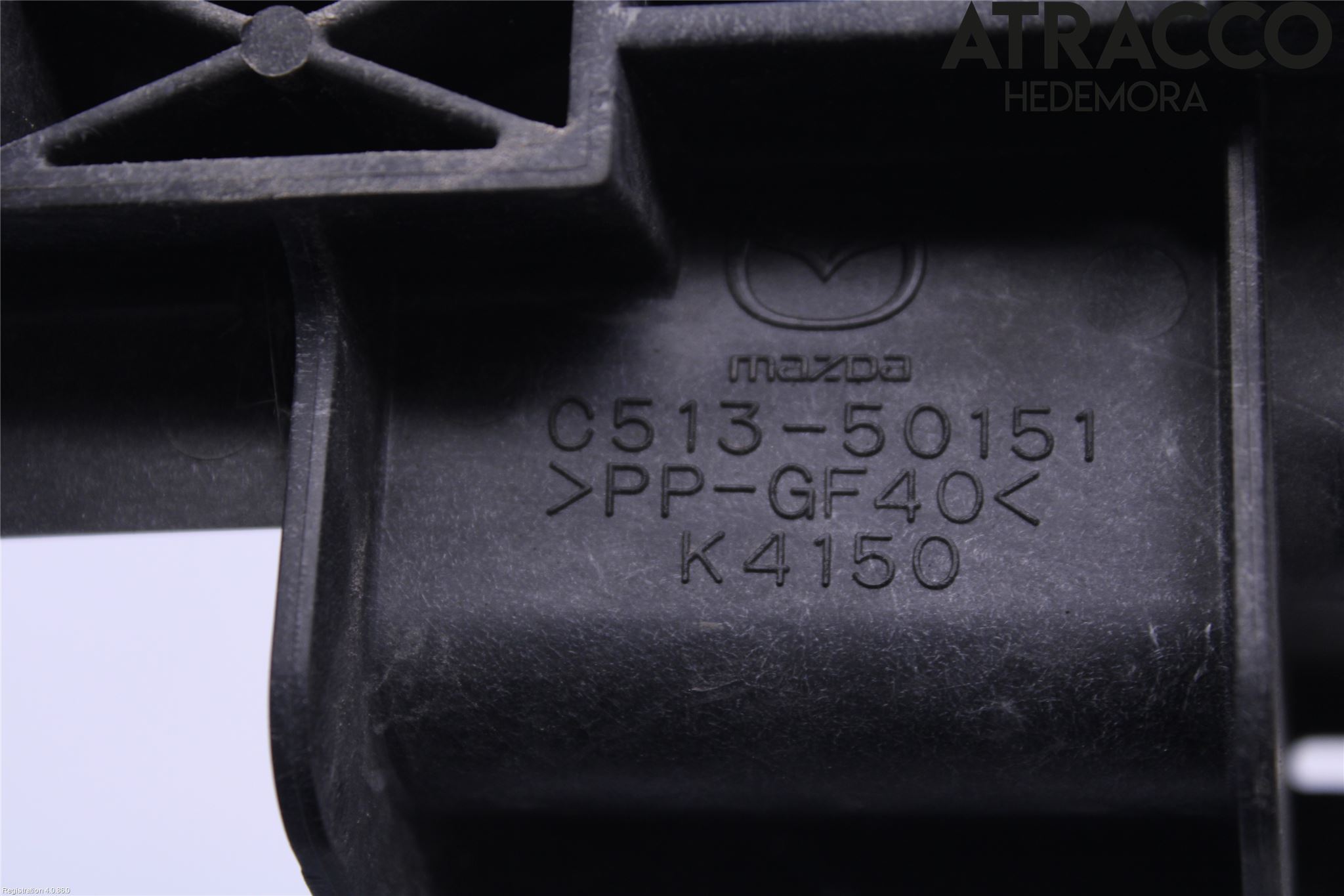 Mazda 5 10-18 Strålkast Fästsarg