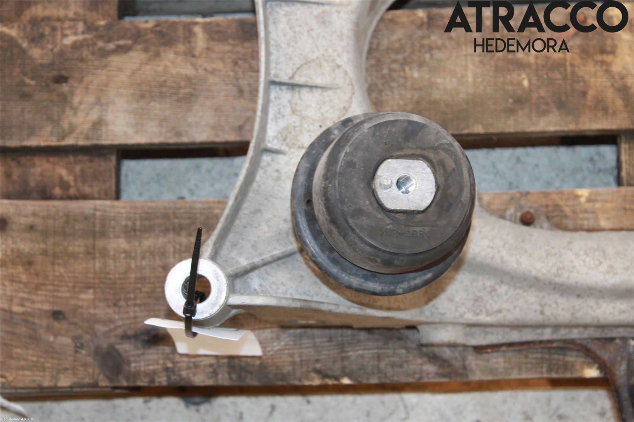 Lexus IS 220d/250/350 06-13 Framvagnsbalk