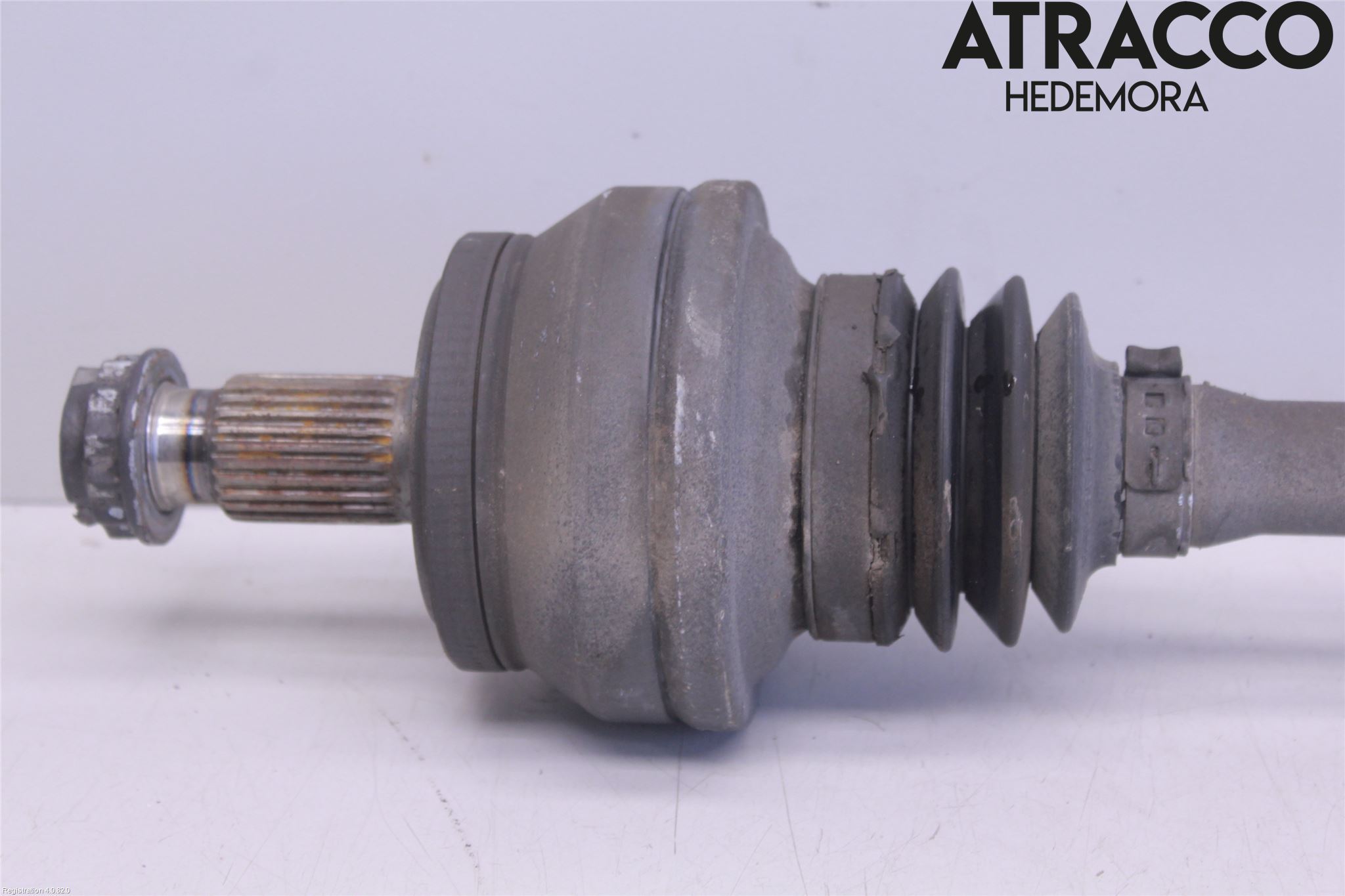Mercedes-Benz MB C-KLASS (W204) 07-15 Drivaxel Bak Vänster