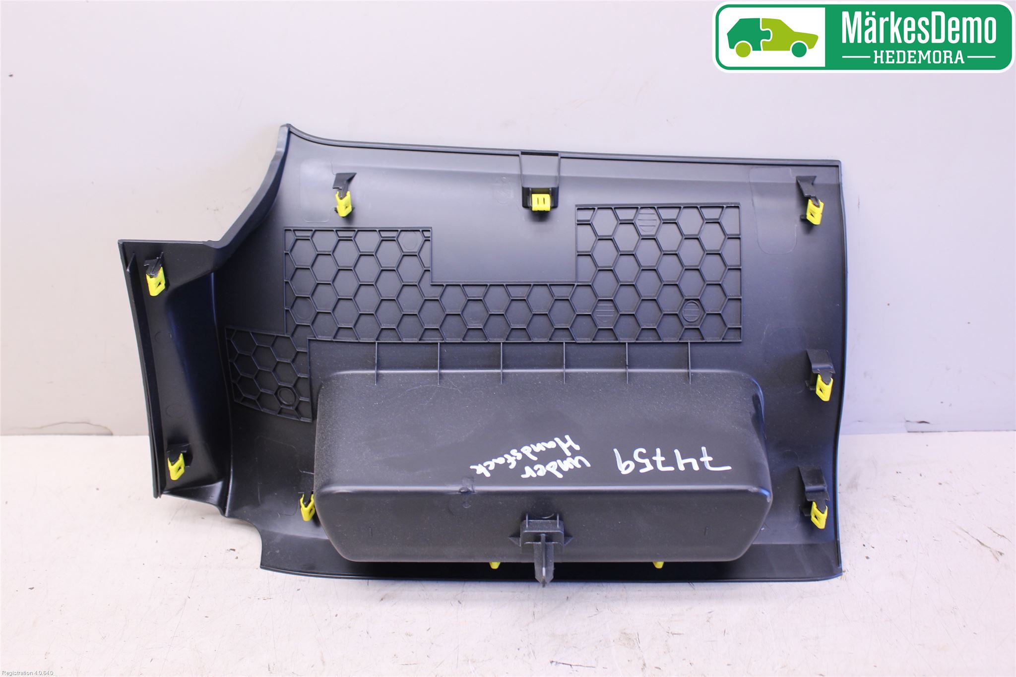 Citroen C4 CACTUS 14-20 Instrumentbräda Förvaringsfack