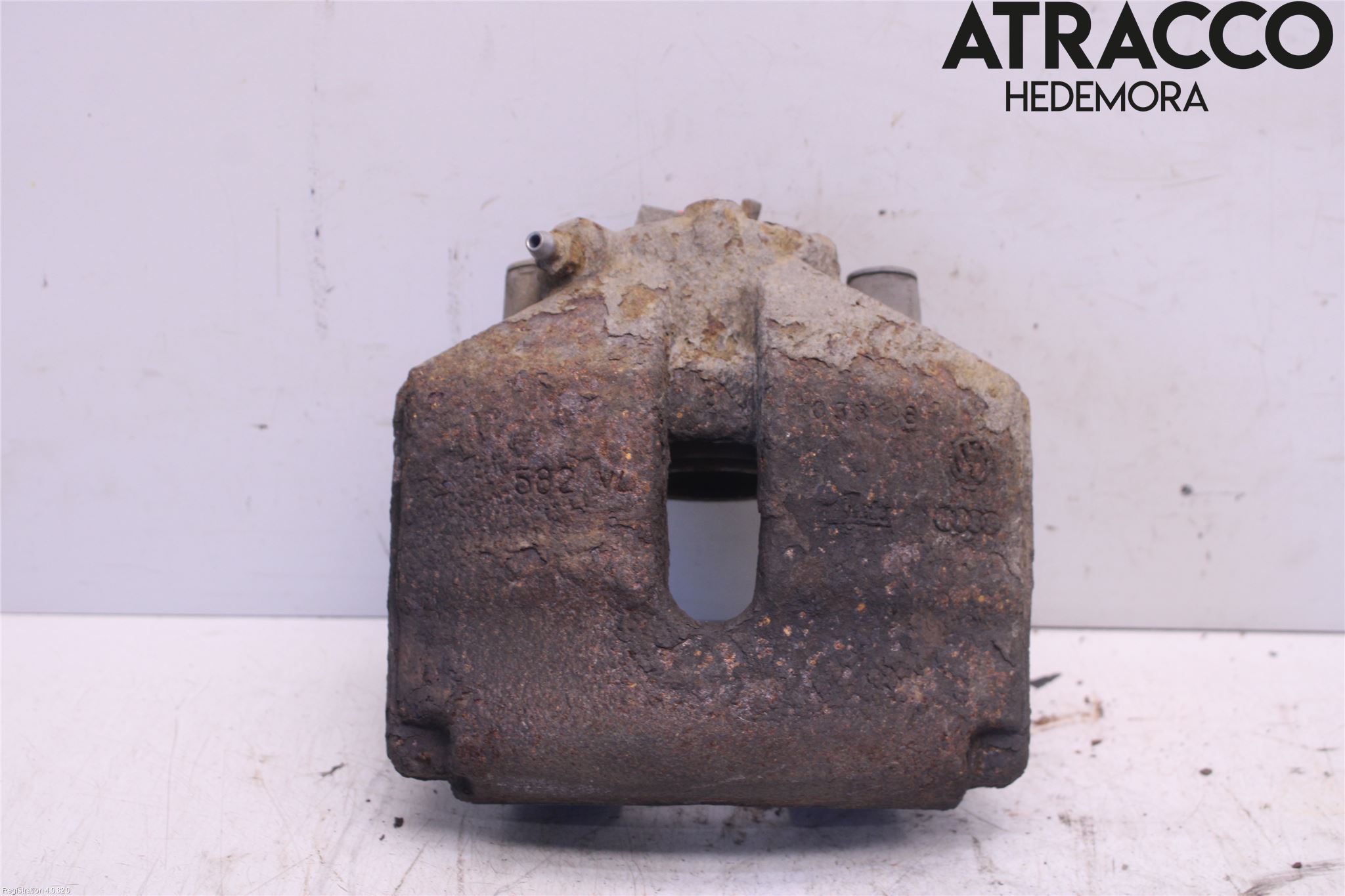 Seat LEON 06-12 Bromsok Fram Höger