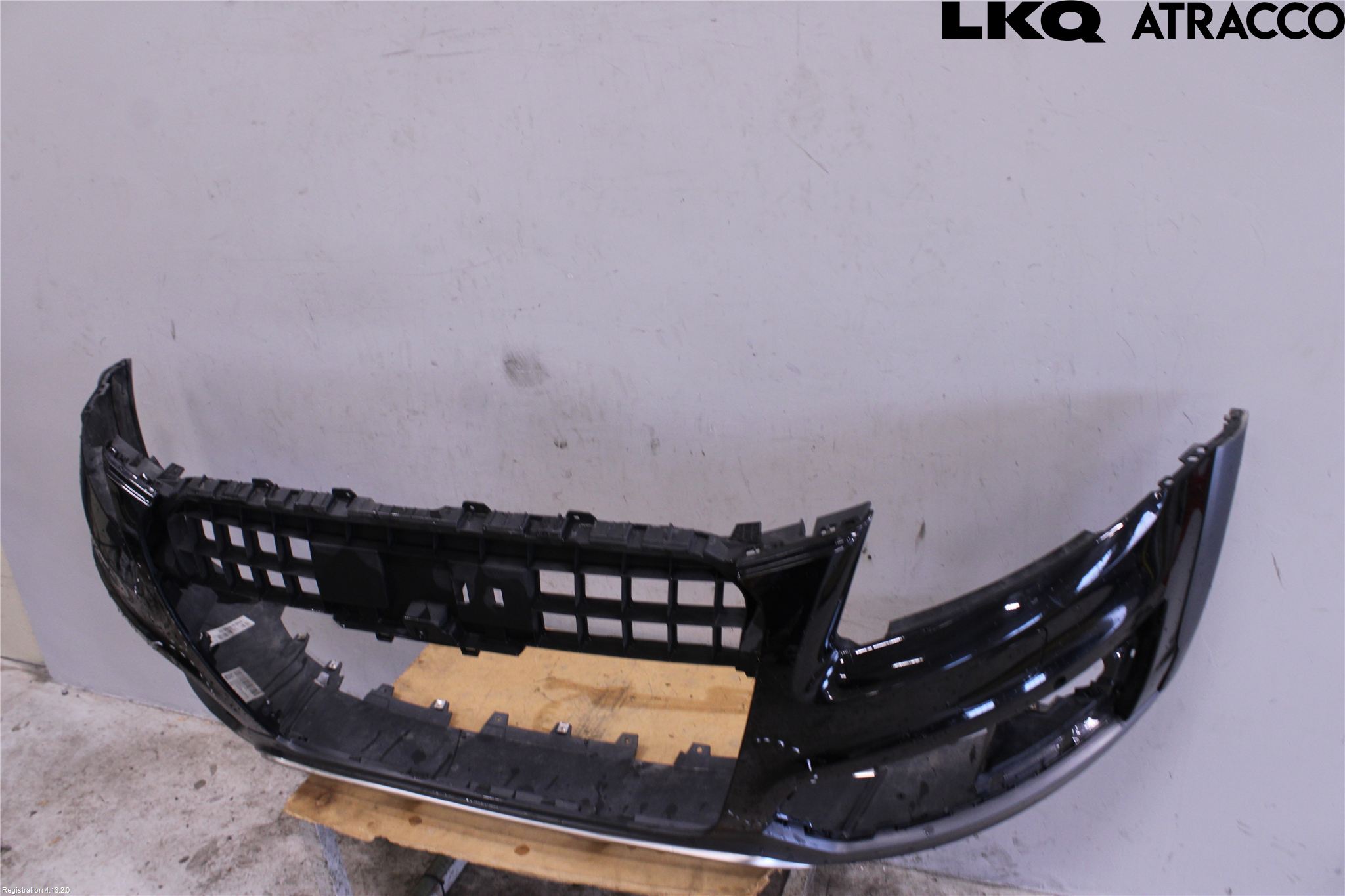 Audi Q5 09-16 Stötfångarbeklädnad Fram