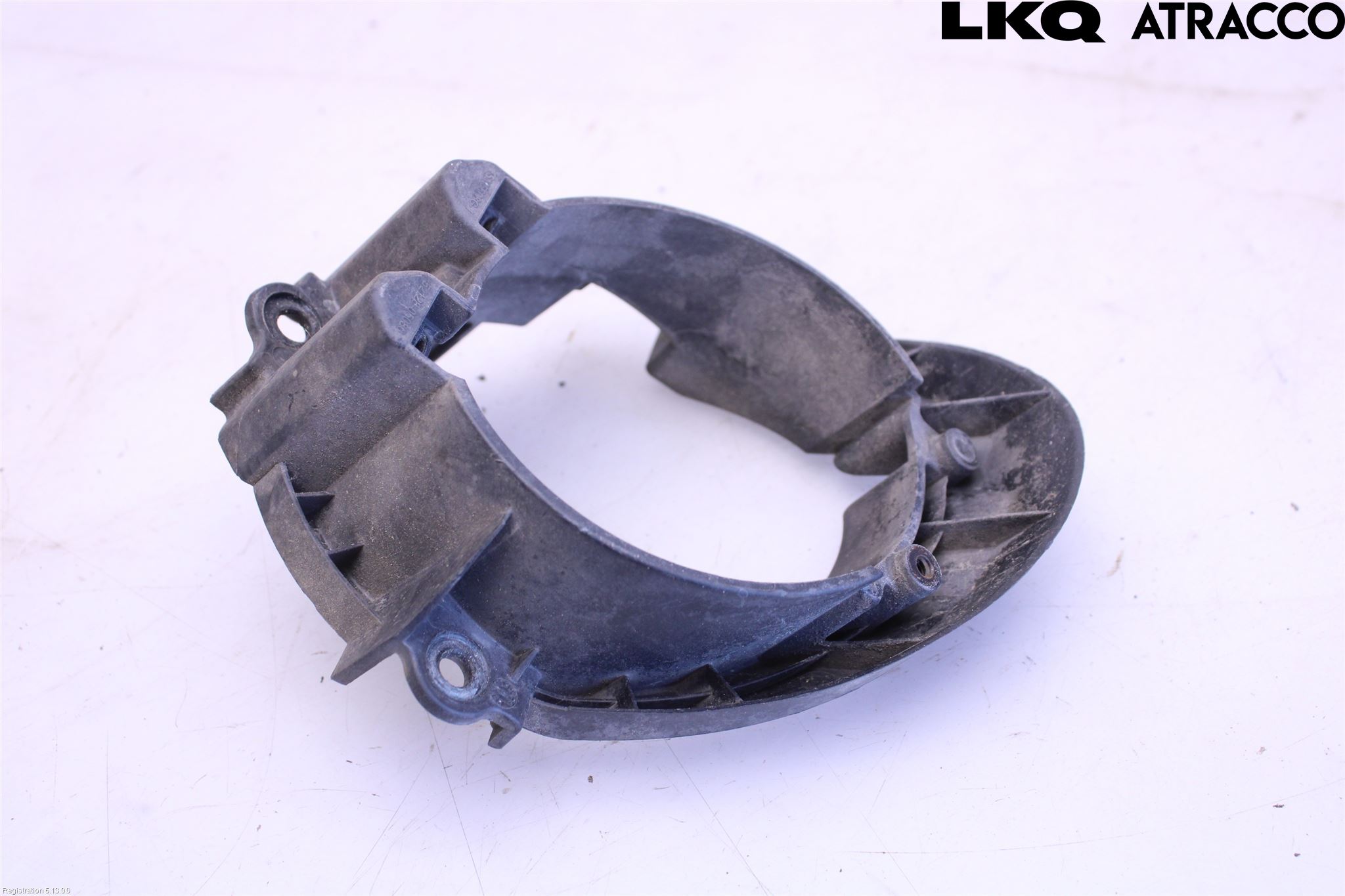 Toyota AVENSIS 09-15 Dimljussarg Fram