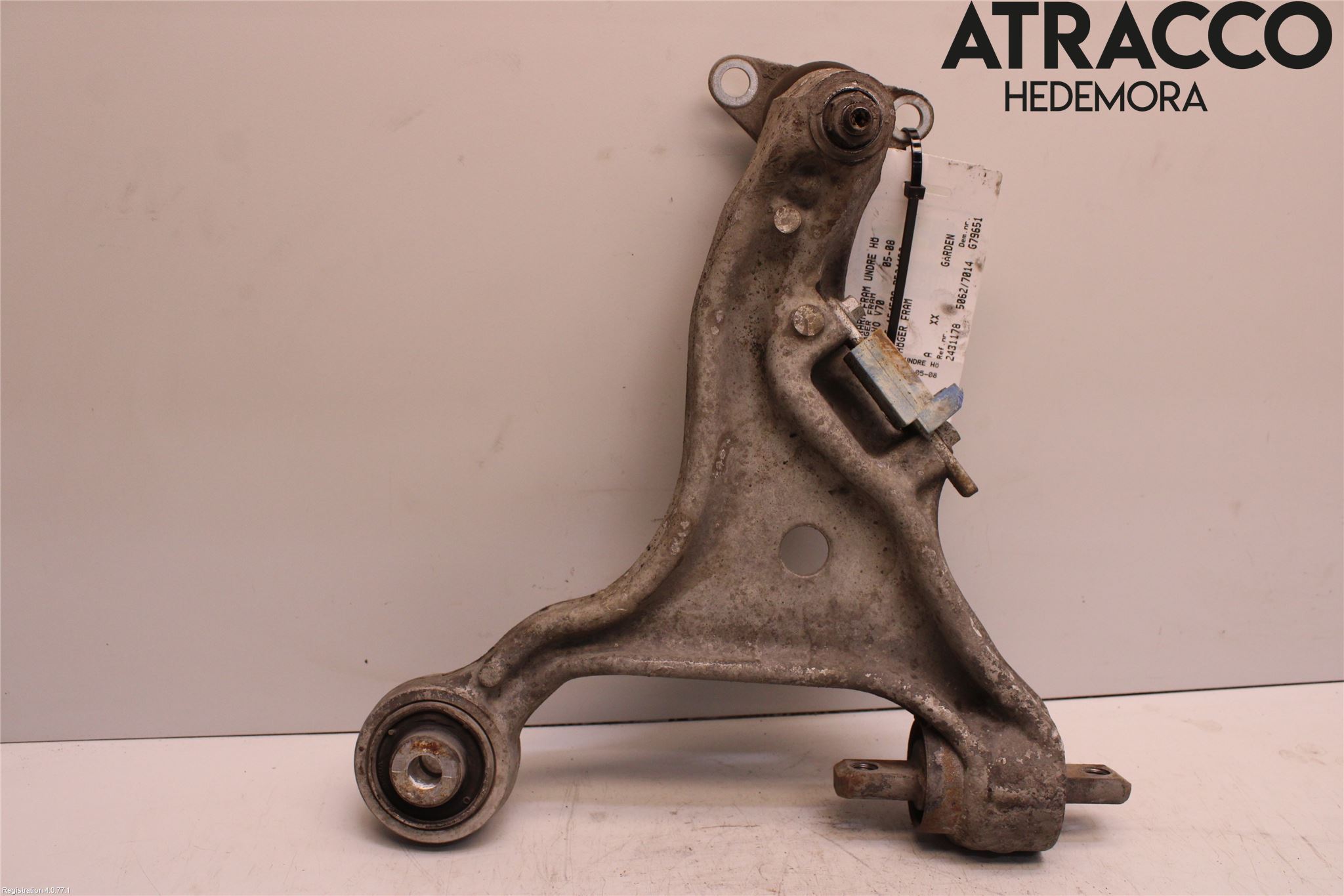 Volvo V70 05-08 Bärarm Fram Undre Hö