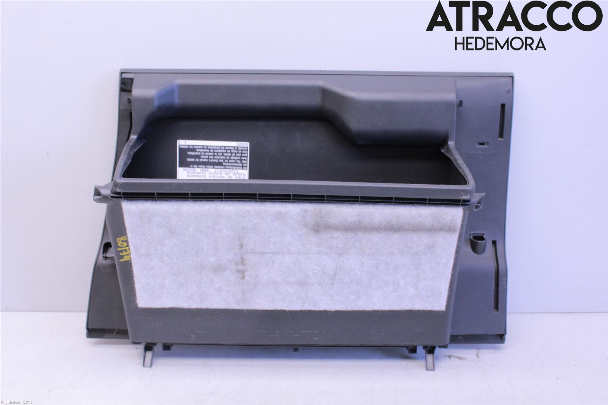 Toyota URBAN CRUISER Handskfacklucka