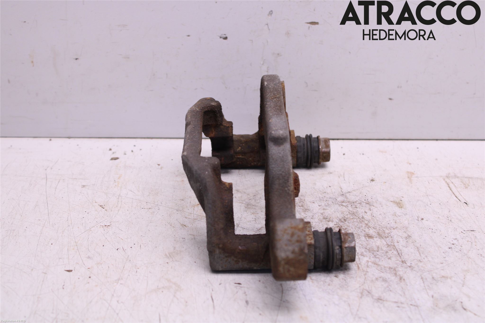 Nissan X-TRAIL 14-21 Bromsokshållare