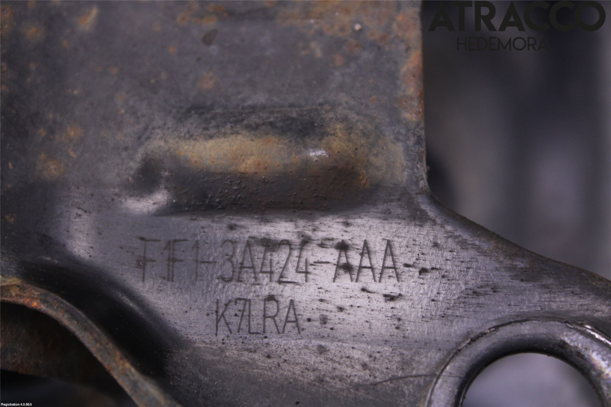 Ford FOCUS 15-18 Bärarm Fram Undre Vä