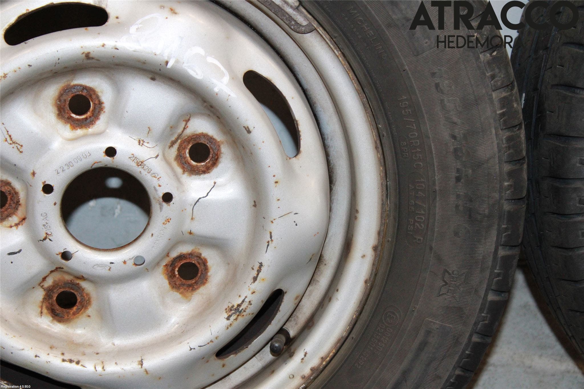 Ford TRANSIT    00-06 Sommardäck Plåtfälg 4St