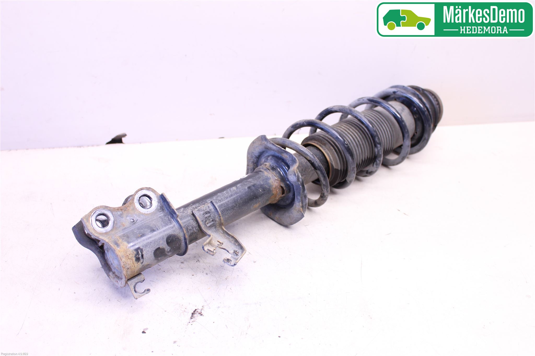 Nissan NOTE E12 14-20 Fjäderben Fram Höger