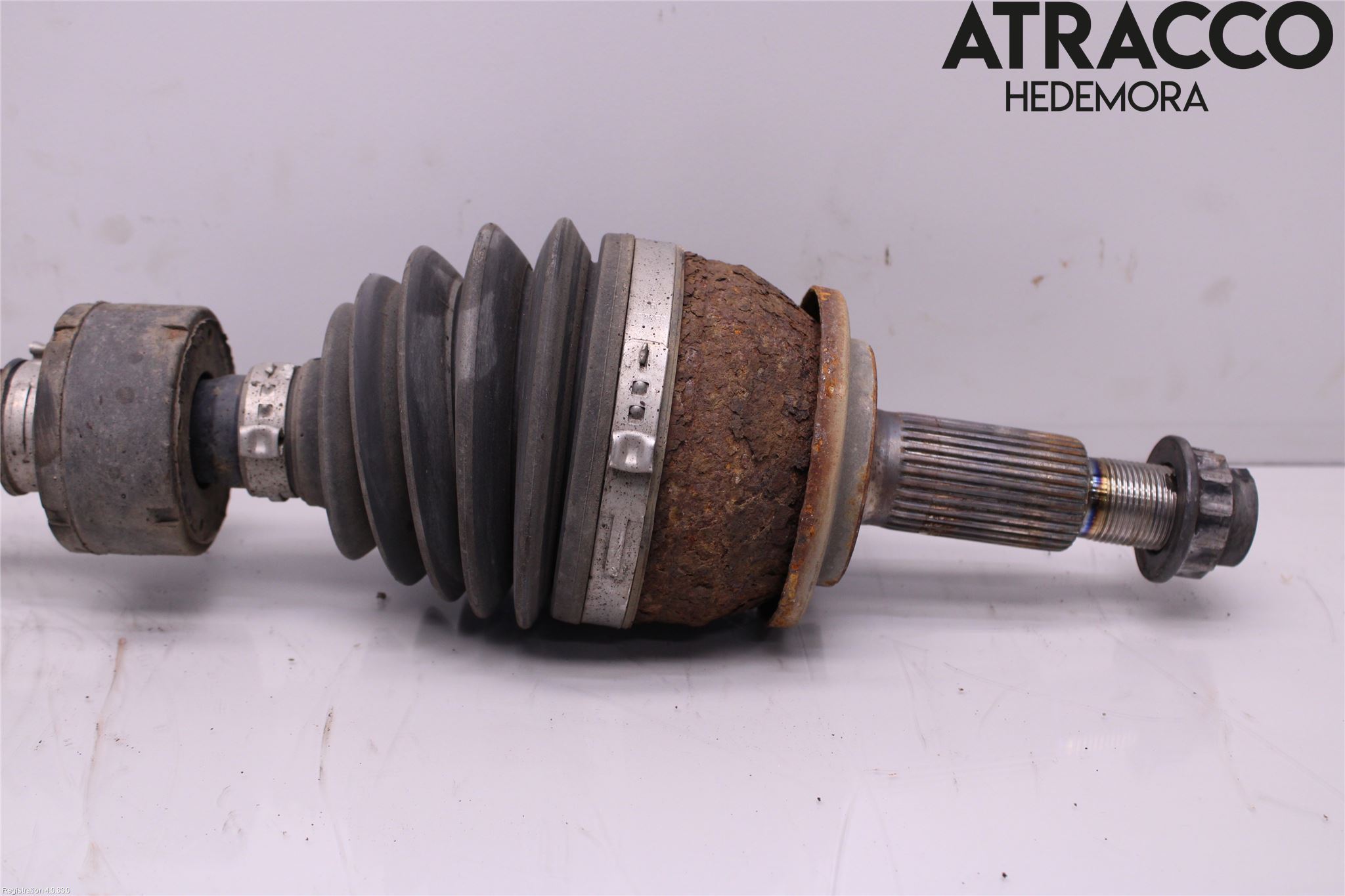 Toyota AVENSIS 16-18 Drivaxel Fram Vänster