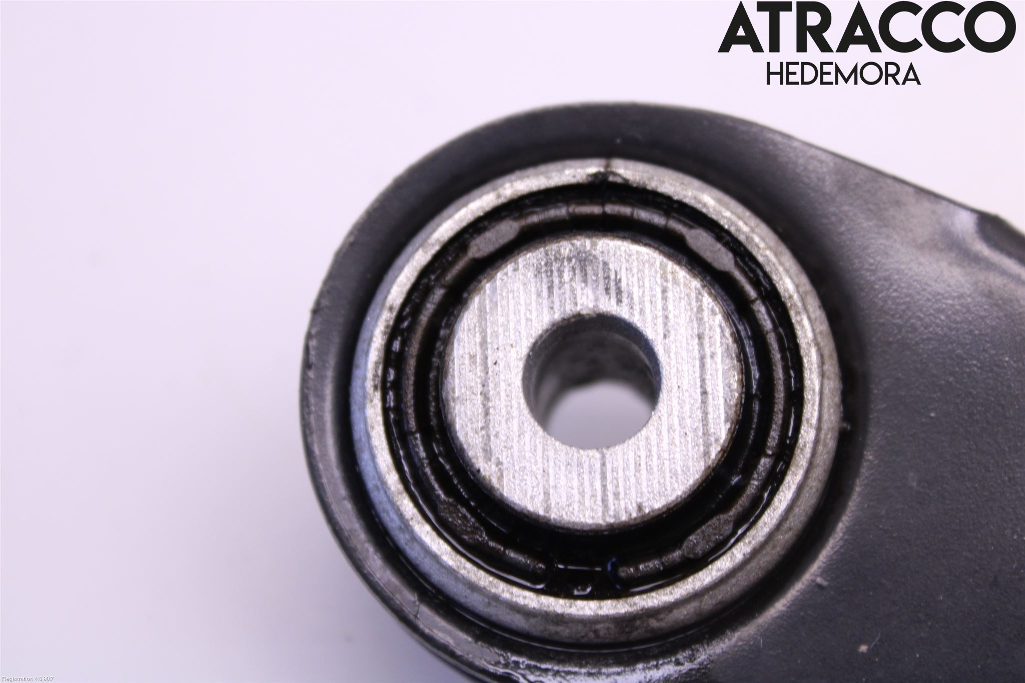 BMW 5 G30/G31/F90 17-23 Bärarm Bak Övre Höger