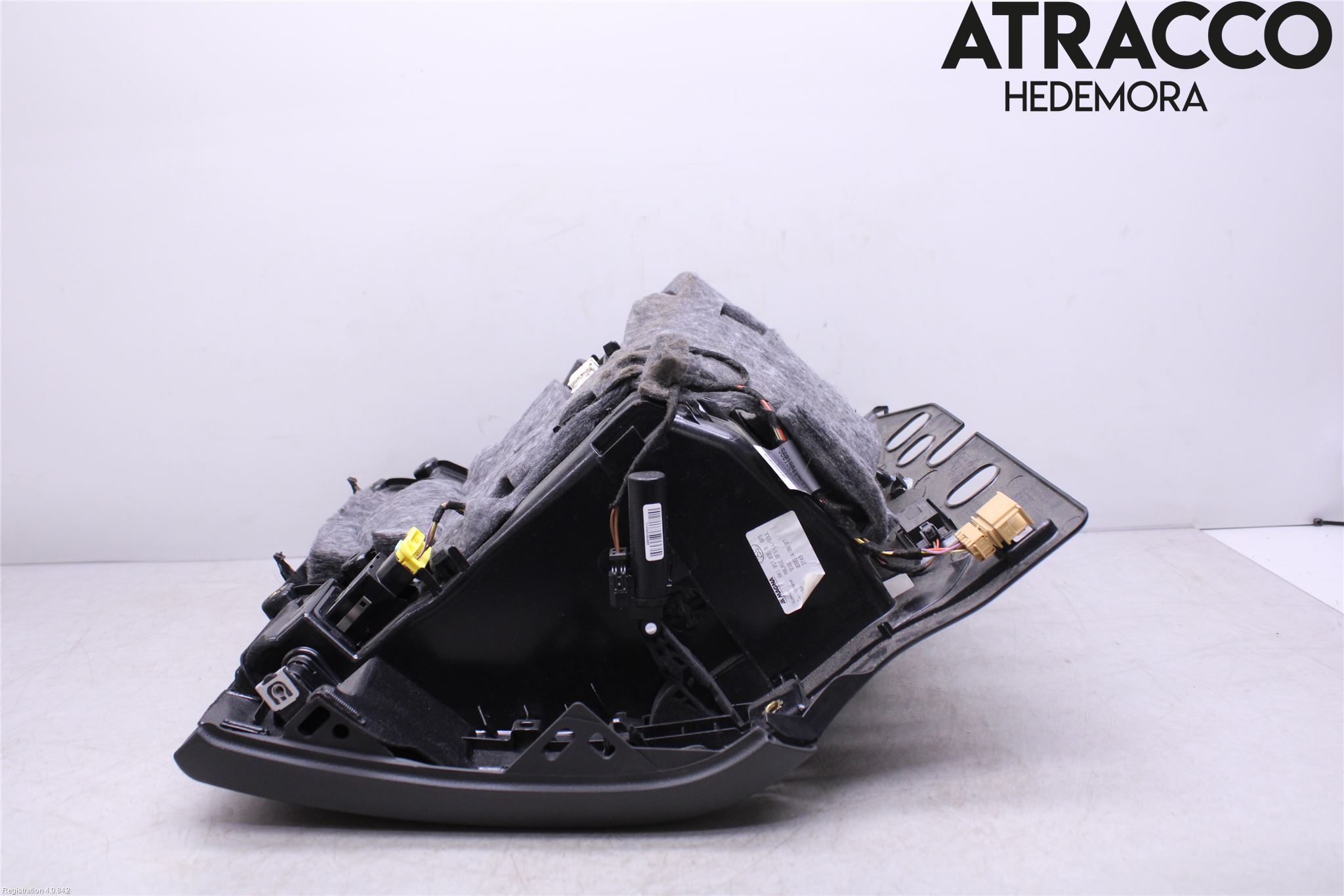 Audi A4 ALLROAD 09-16 Handskfack