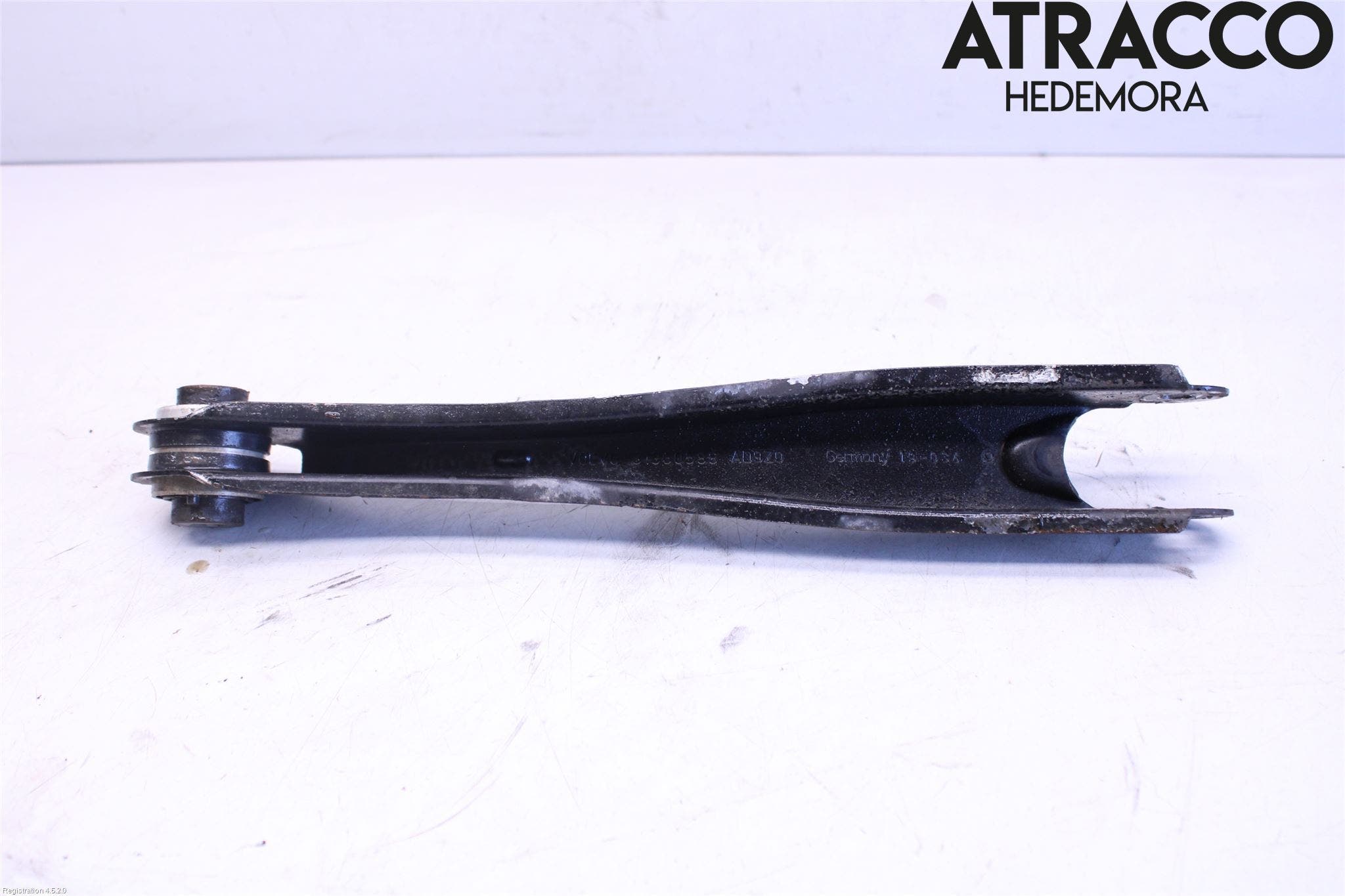 Volvo XC60 18- Bärarm Bak Höger