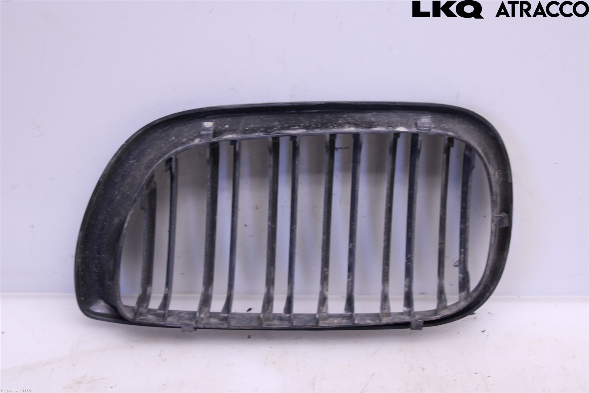 BMW 3 E46      98-05 Grilldel Höger