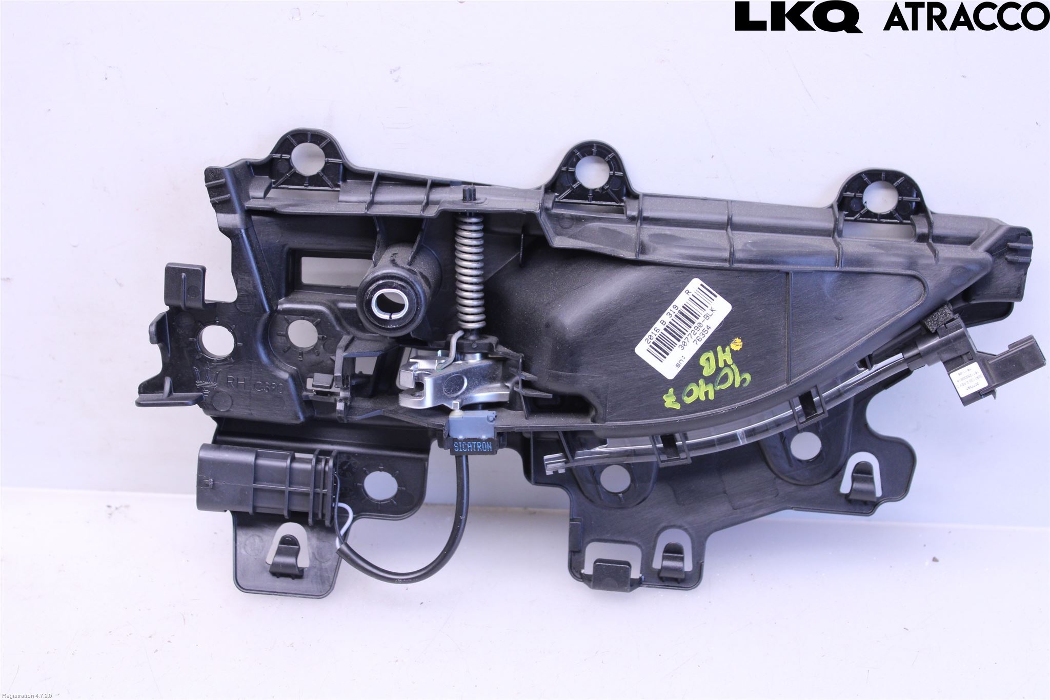 Maserati LEVANTE 16- Dörrhandtag Inre Hö