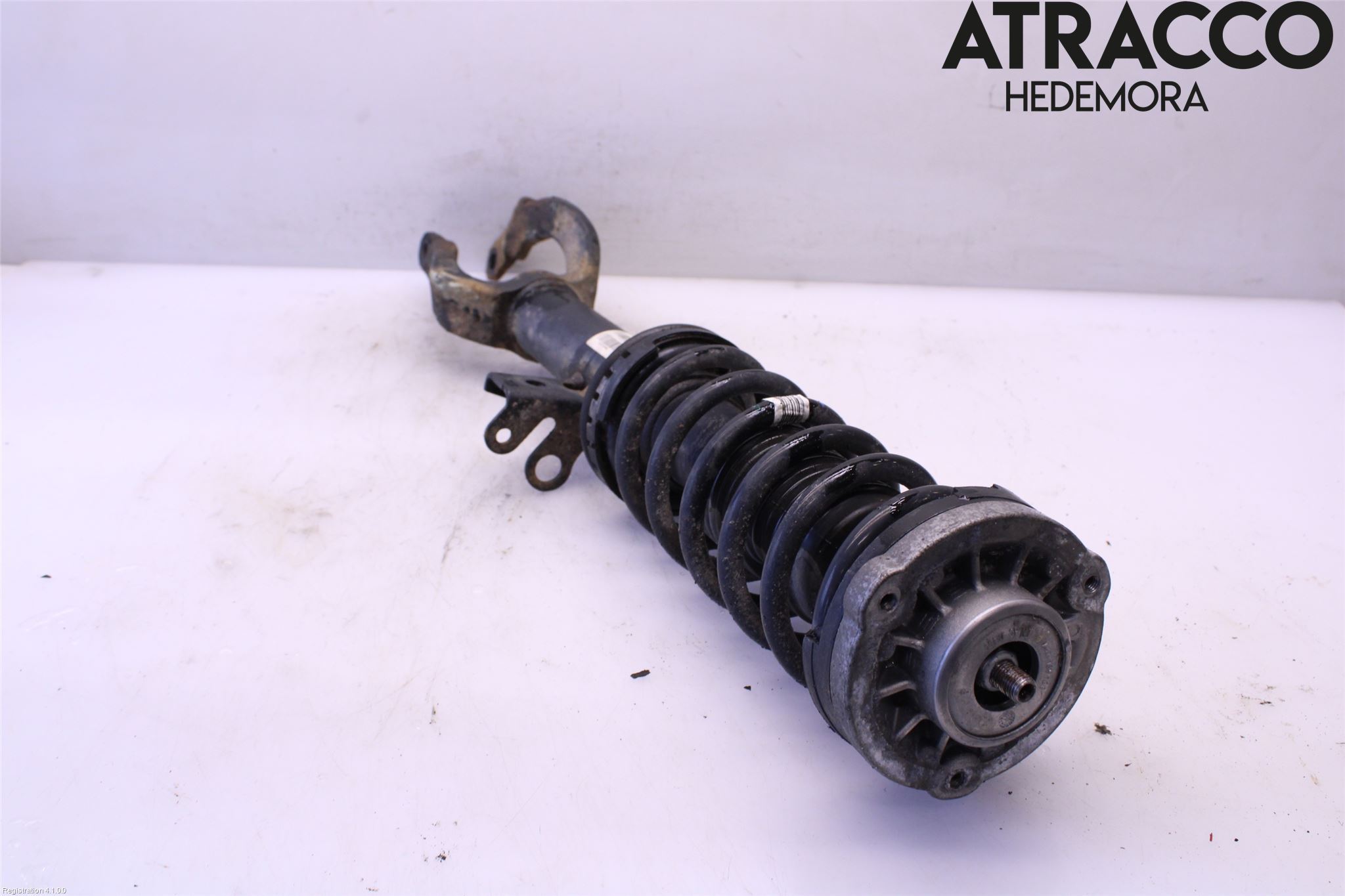 BMW 5 F10/F11/F18 09-17 Fjäderben Fram Vänster