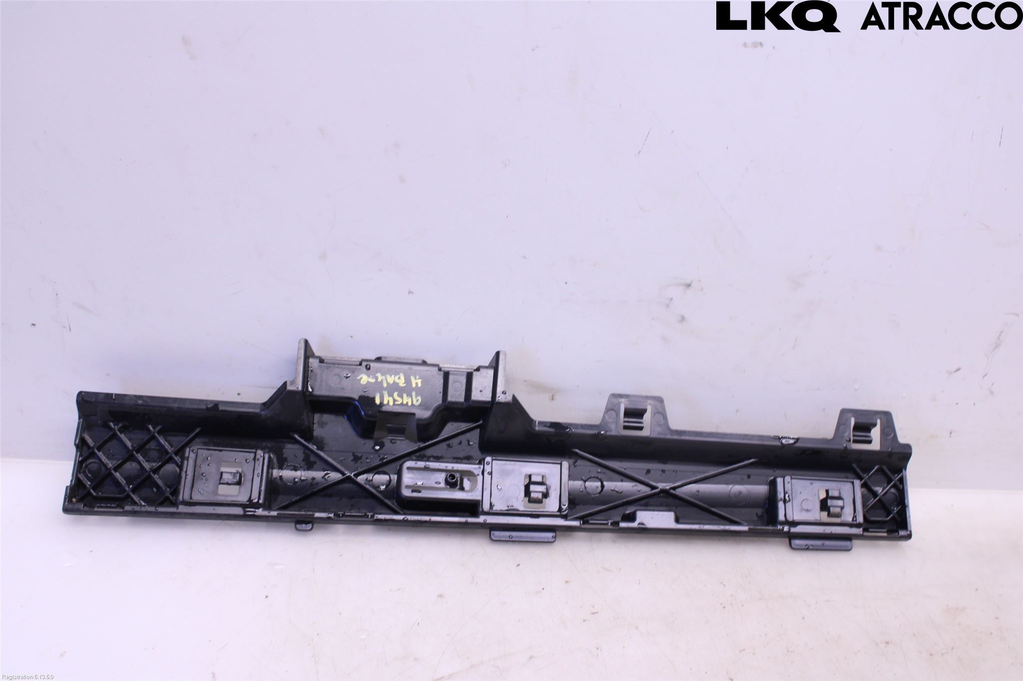 BMW 4 F32/F33/F82/F83 13-20 Stötfångarfäste Bak Hö