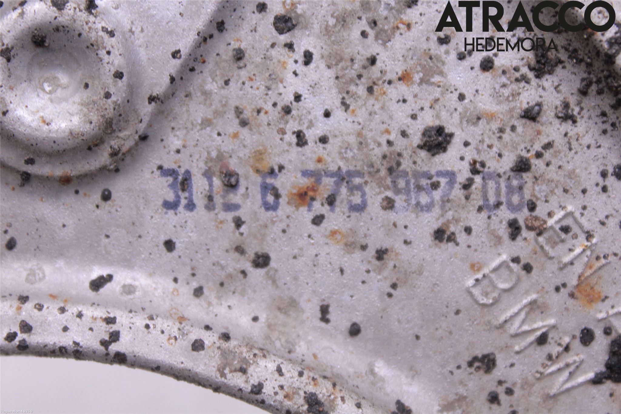 BMW 5 F10/F11/F18 09-17 Bärarm Fram Övre Hö