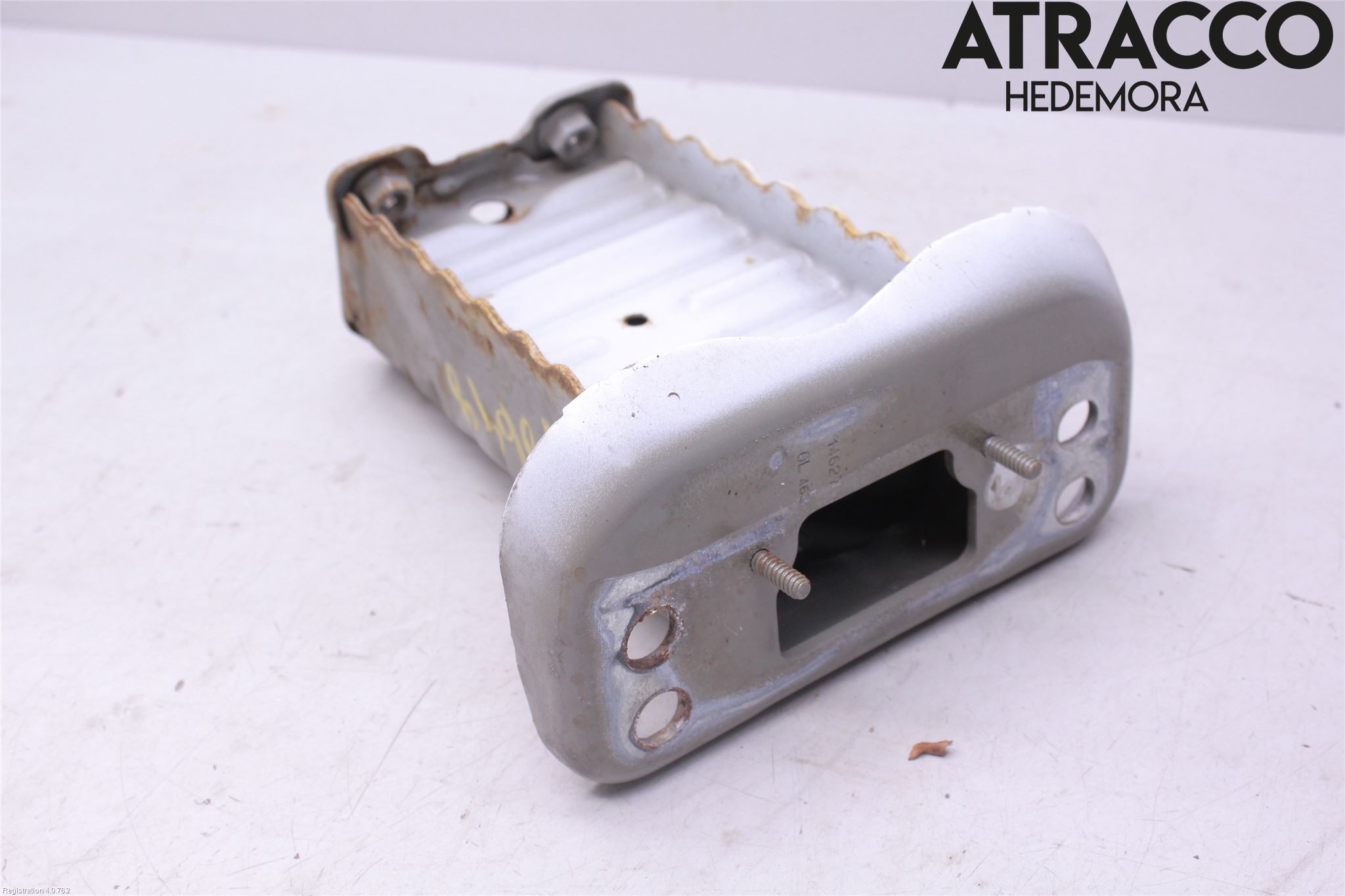 Toyota YARIS XP130 12-14 Stötfångarbärjärn Fram
