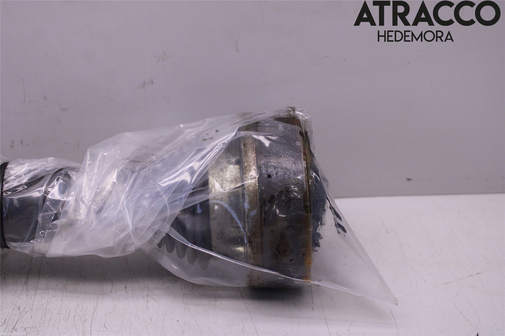 Volkswagen VW GOLF SPORTSVAN 15-20 Drivaxel Fram Höger
