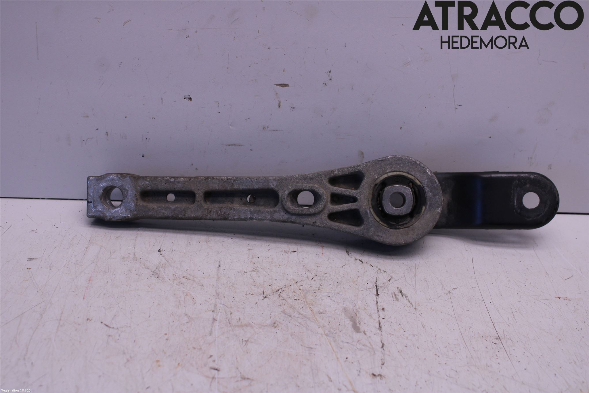 Volkswagen VW PASSAT 11-14 Växellådsfäste