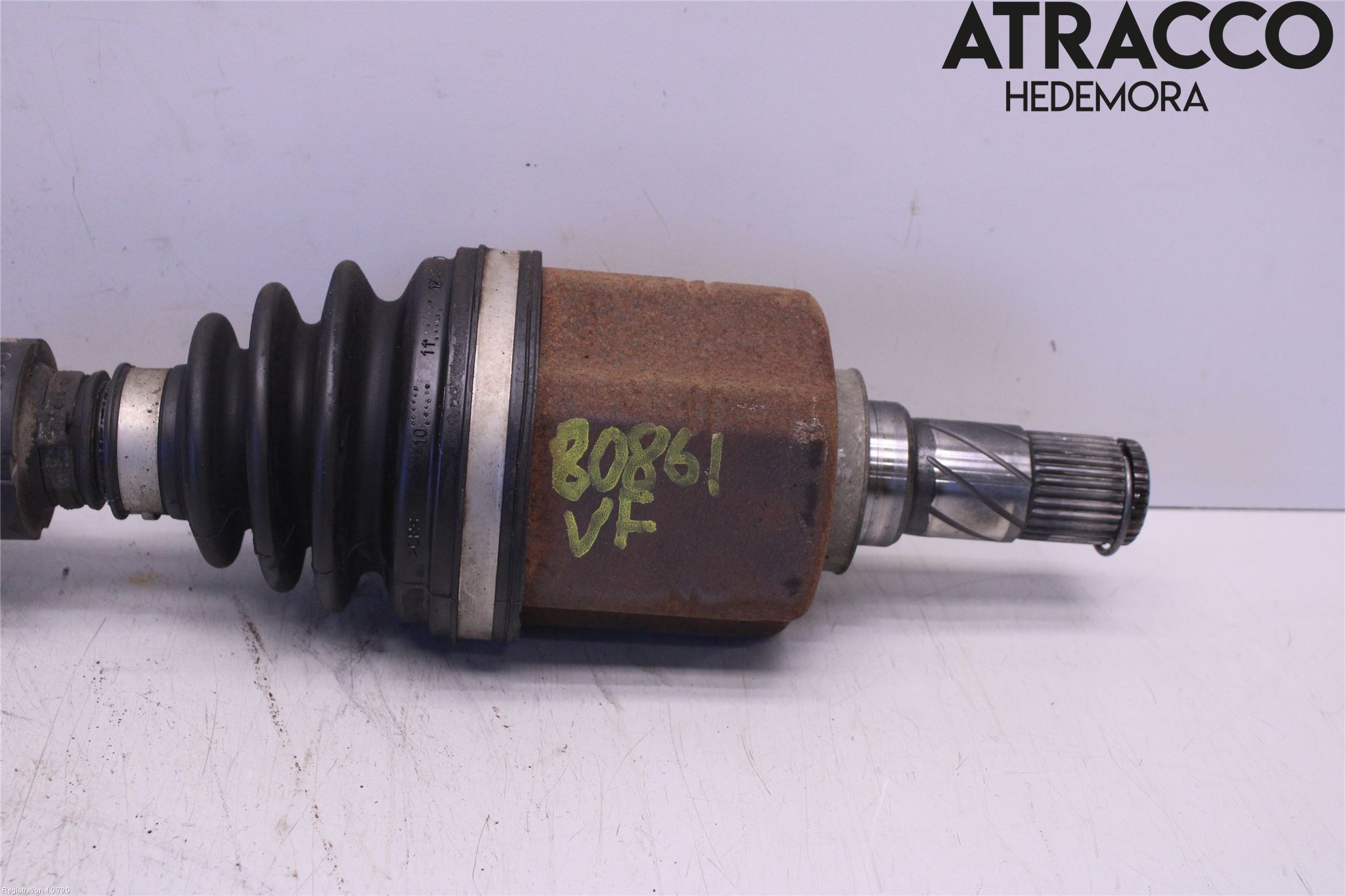 Nissan QASHQAI 10-14 Drivaxel Fram Vänster