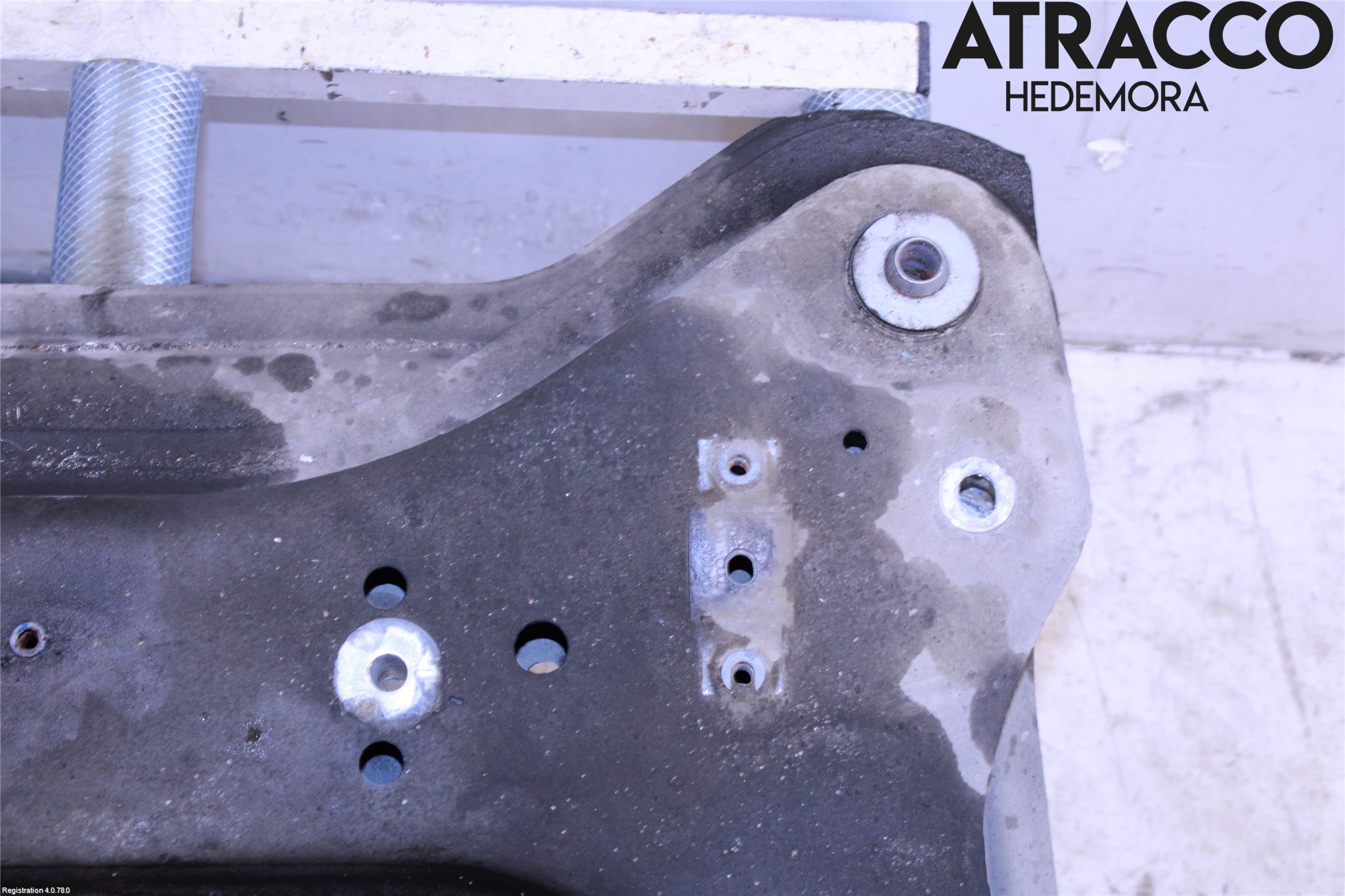 Opel VIVARO 15-19 Framvagnsbalk