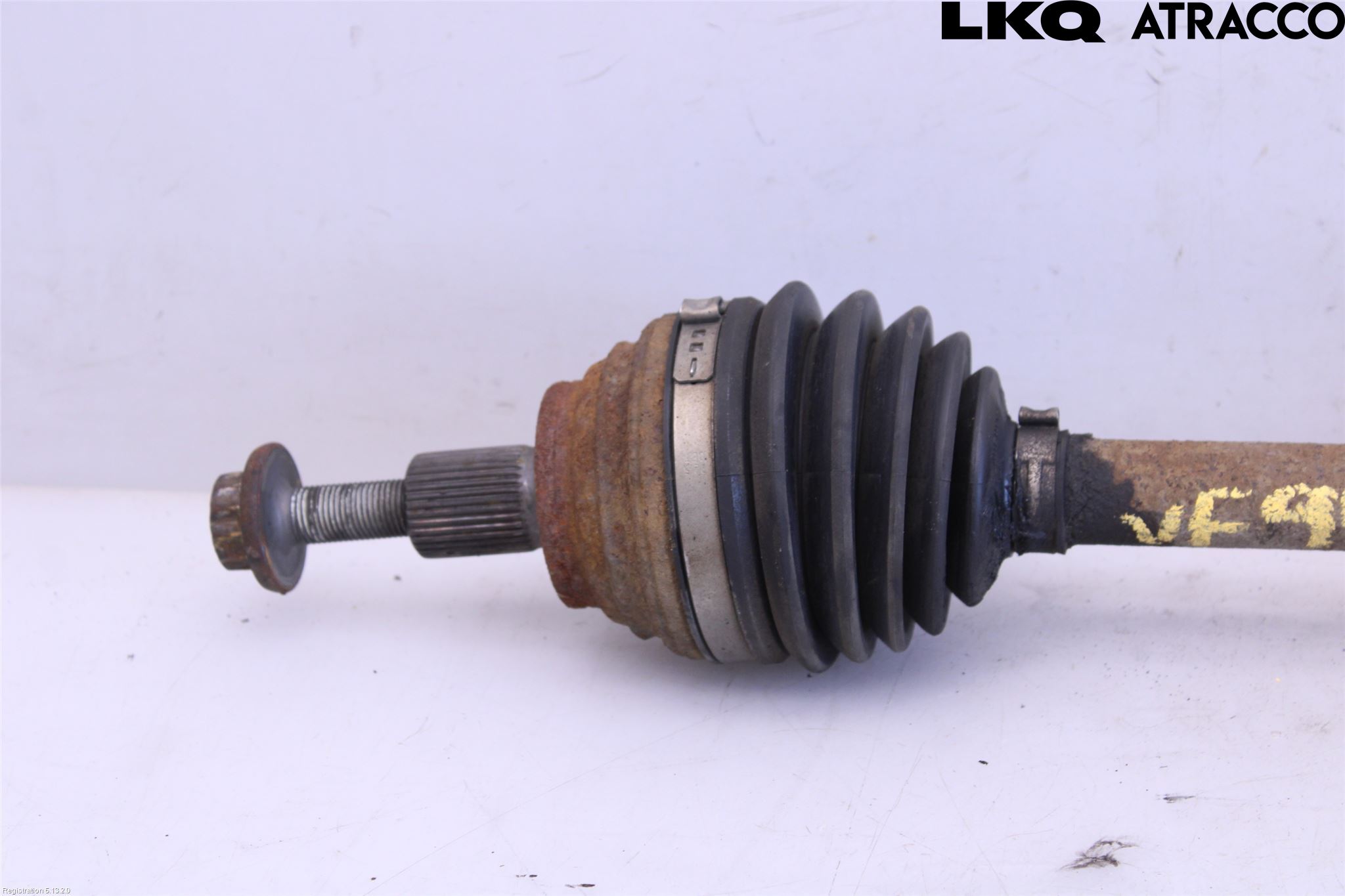 Volkswagen VW GOLF VI 09-13 Drivaxel Fram Vänster