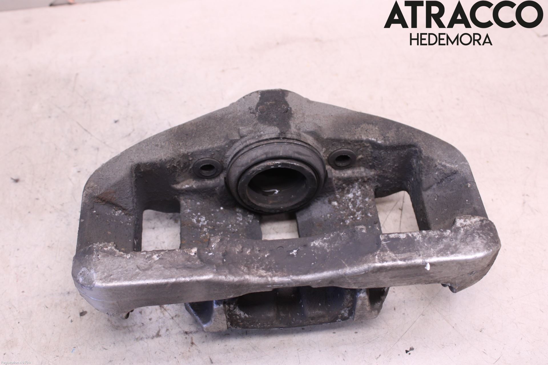 BMW 5 F10/F11/F18 09-17 Bromsok Fram Höger