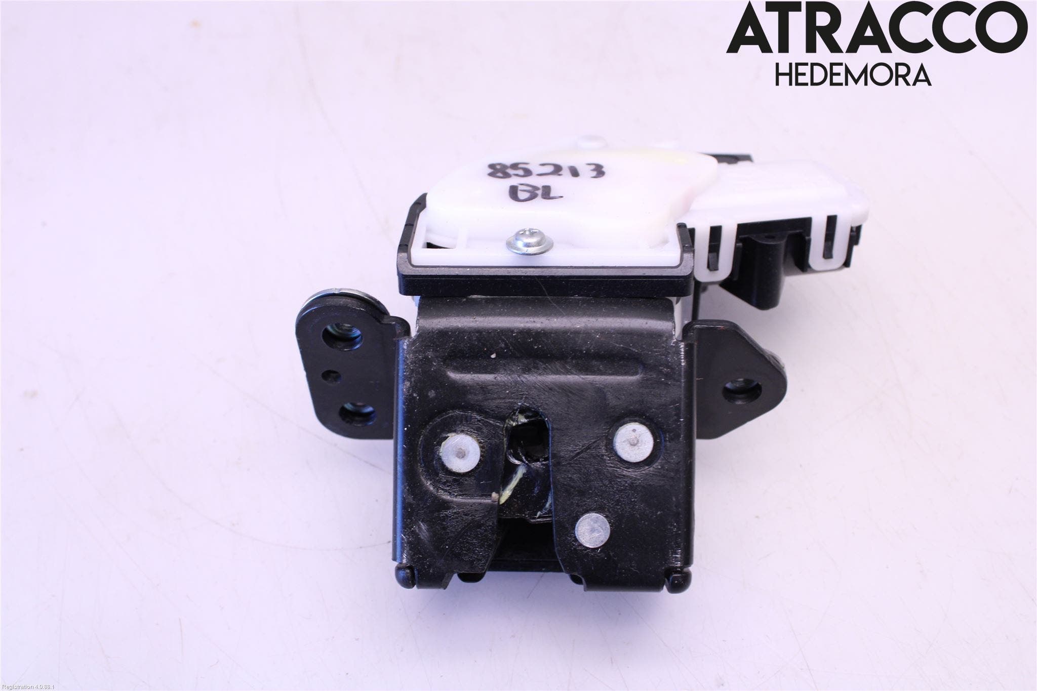 Mazda 3 III 14-19 Låskista Baklucka