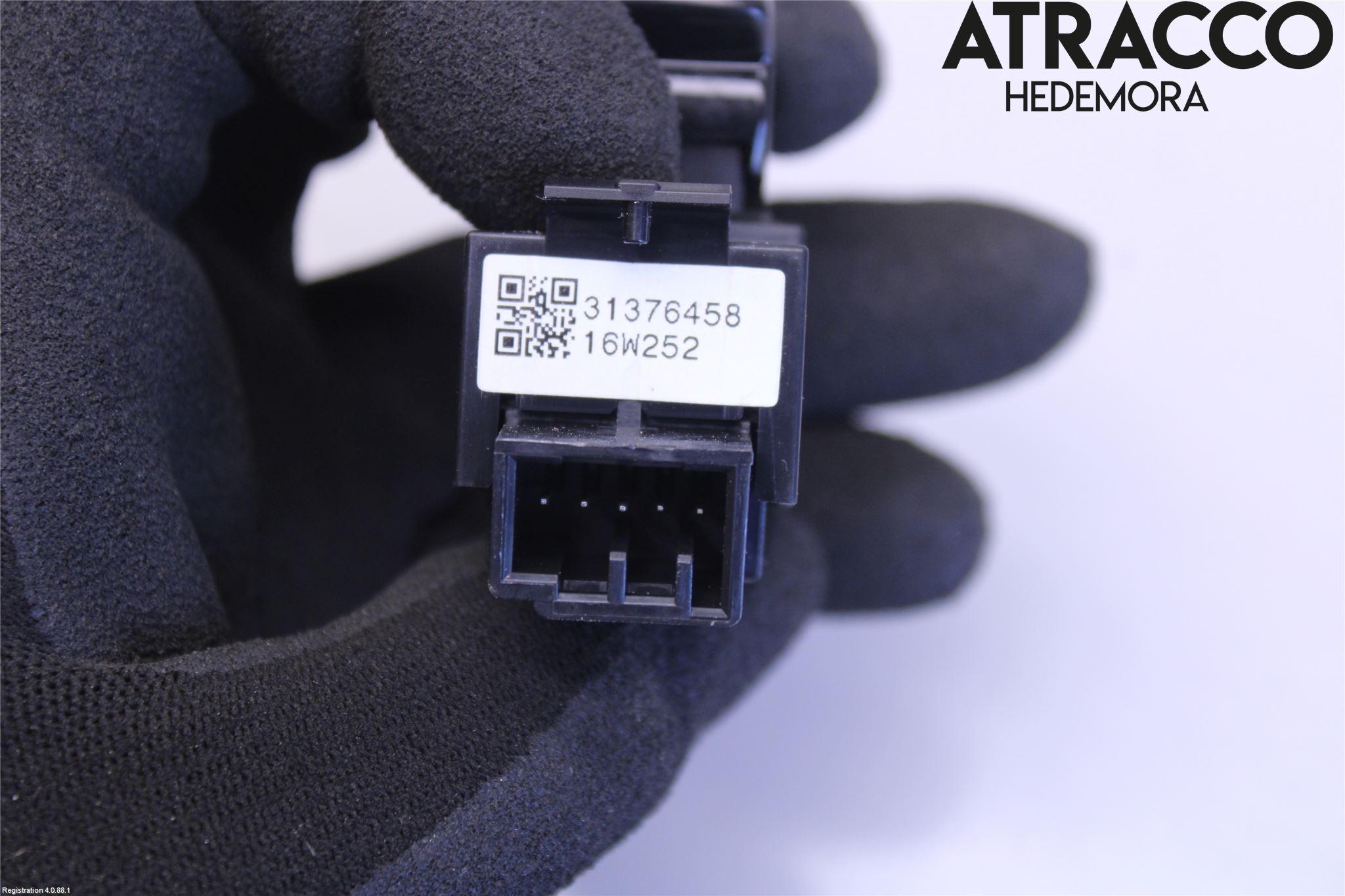 Volvo V90 17->> Strömställare Elhiss