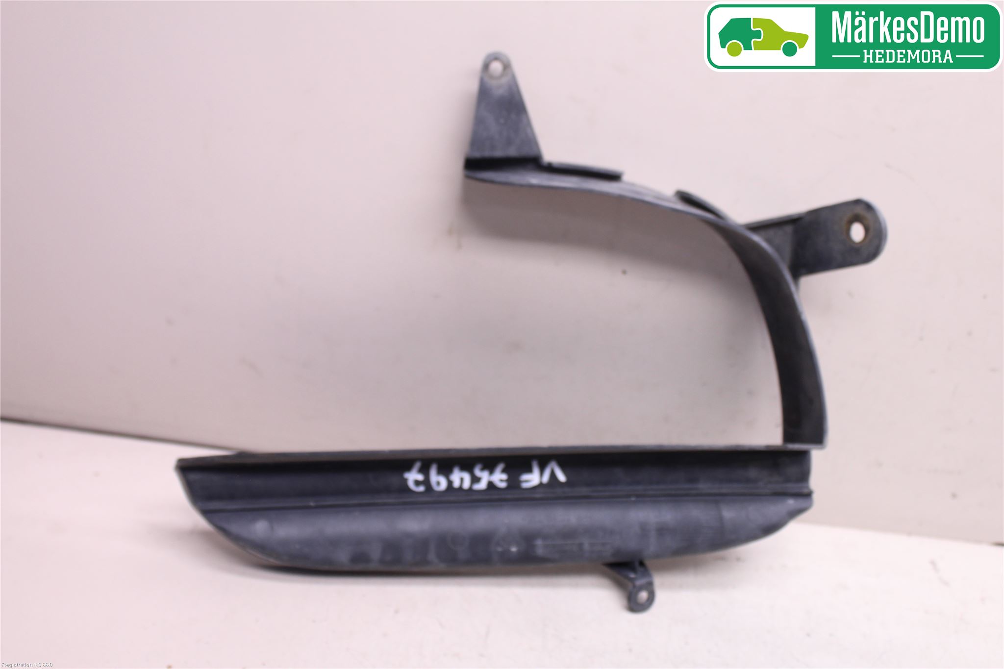 Porsche CAYENNE 03- Dimljussarg Fram