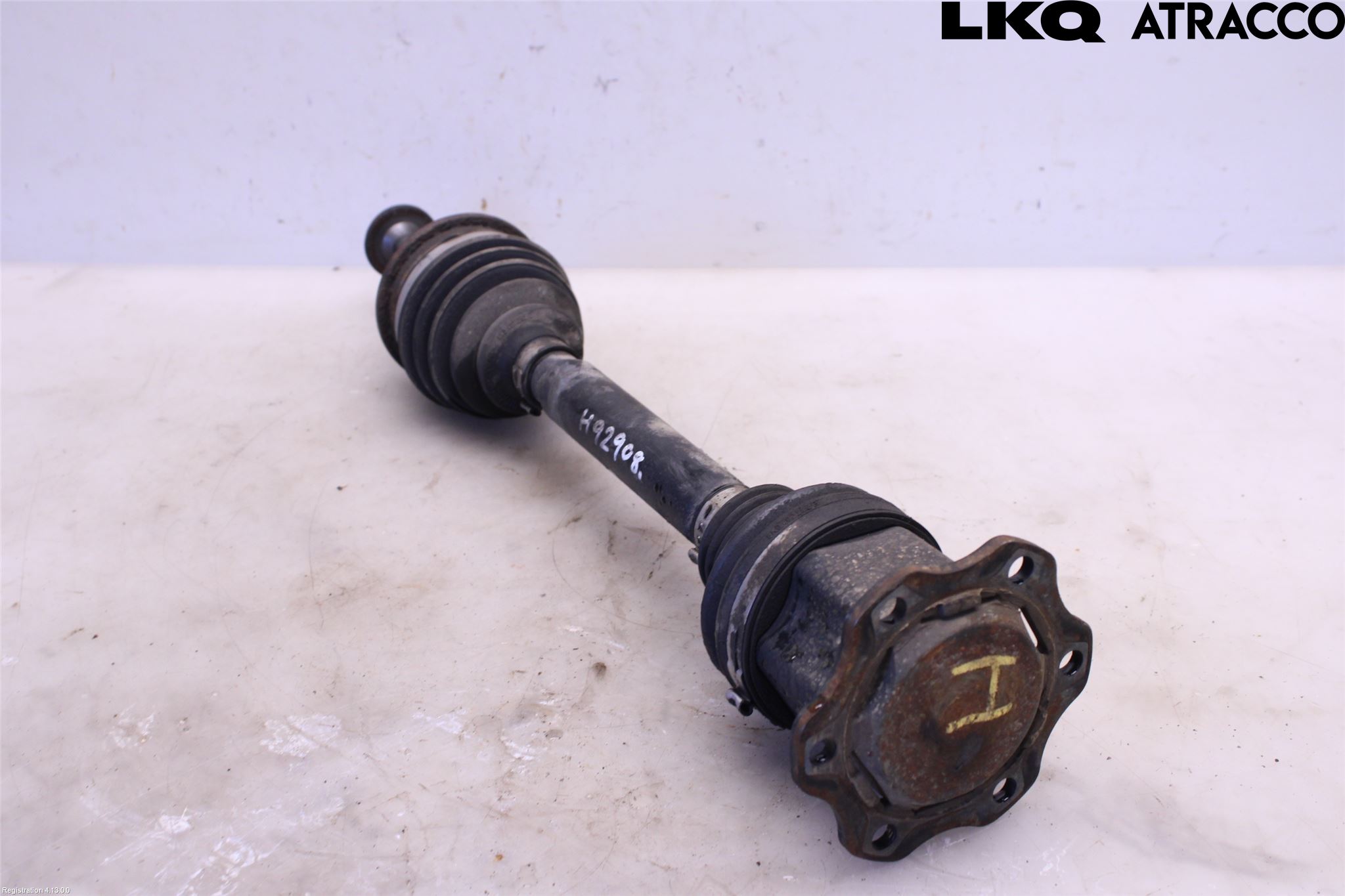 Audi A4/S4 B9 16-19 Drivaxel Fram Höger