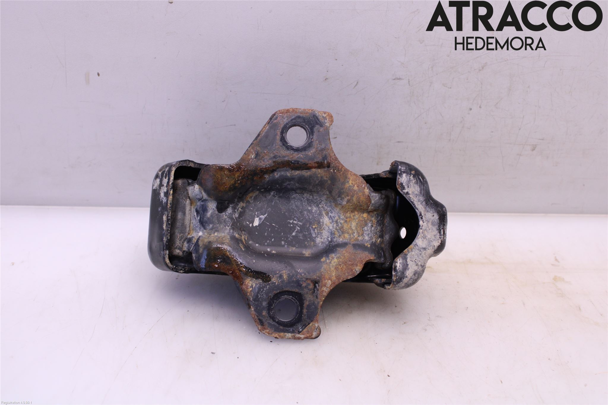 Toyota HILUX 16- Motorfäste