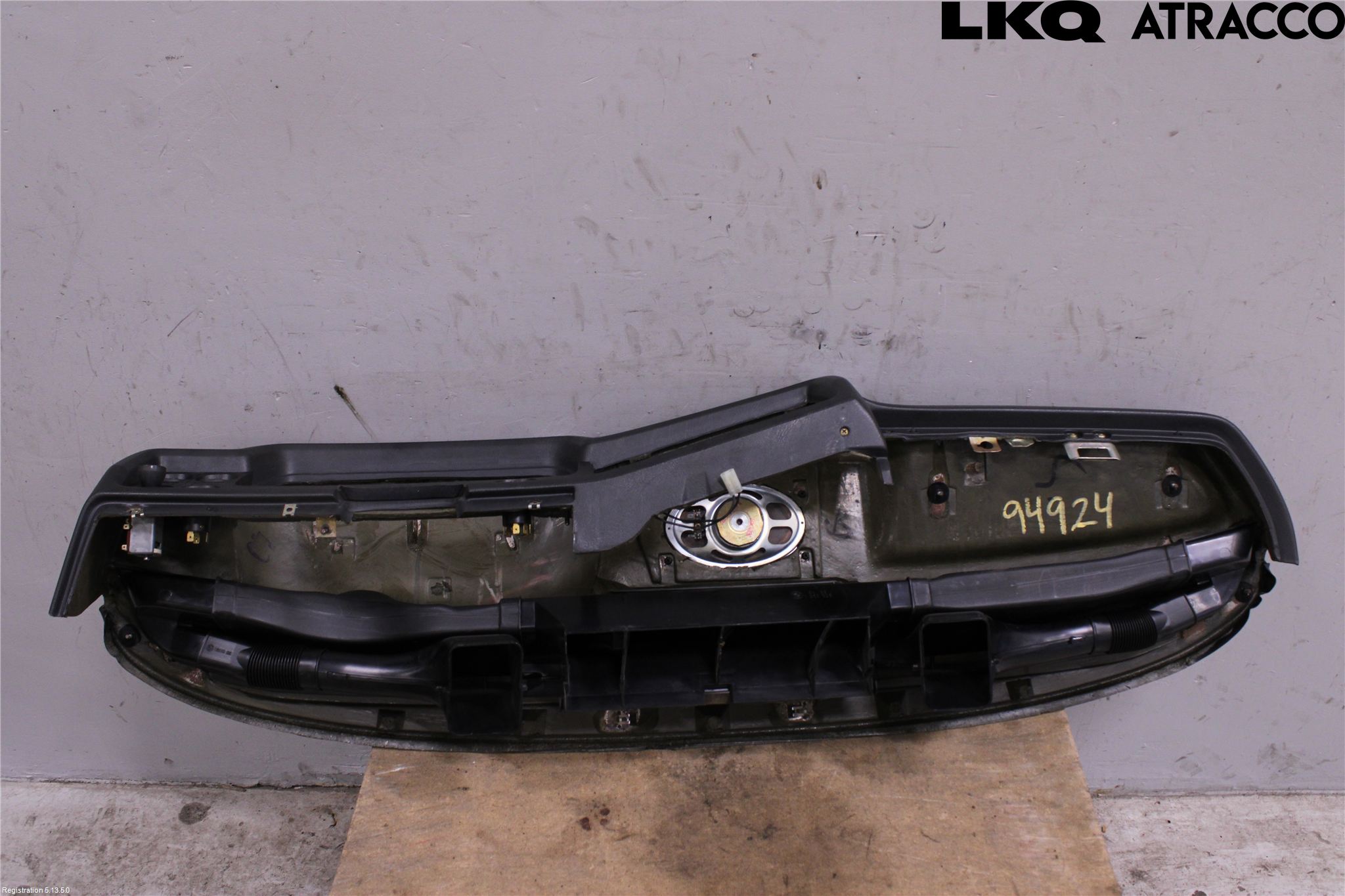 BMW 3 E21      75-83 Instrumentbräda