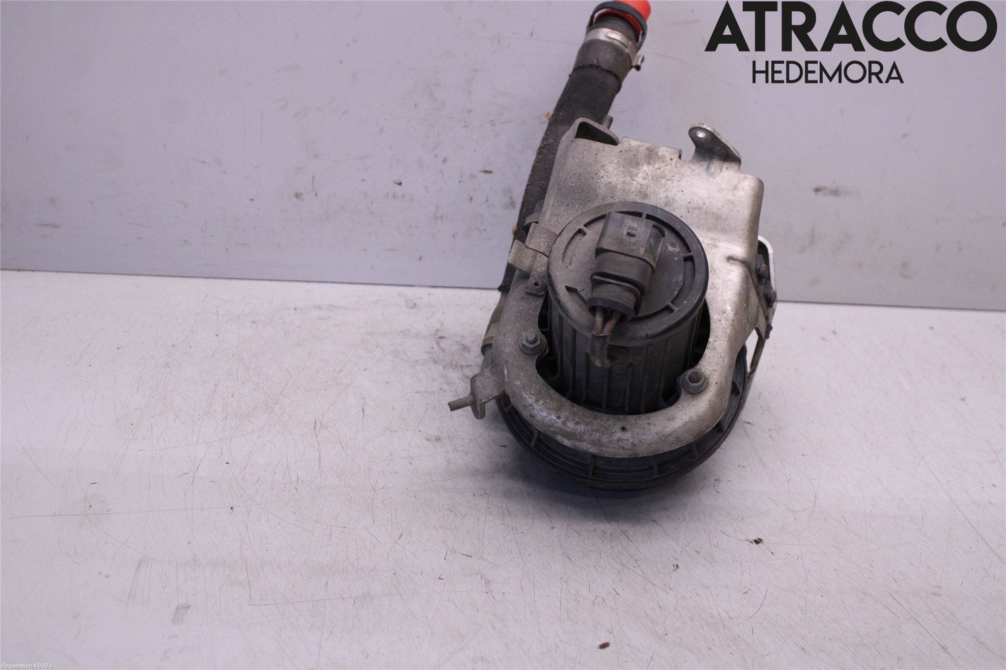 Audi A8/S8 4E  02-09 Luftpump-Avgasrening