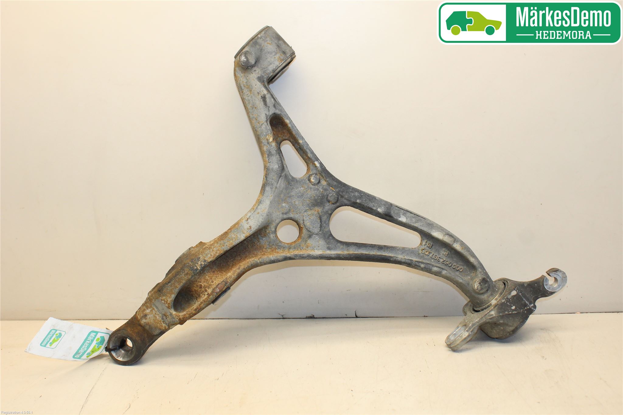 Mercedes-Benz MB ML (W164) 05-11 Bärarm Fram Undre Hö