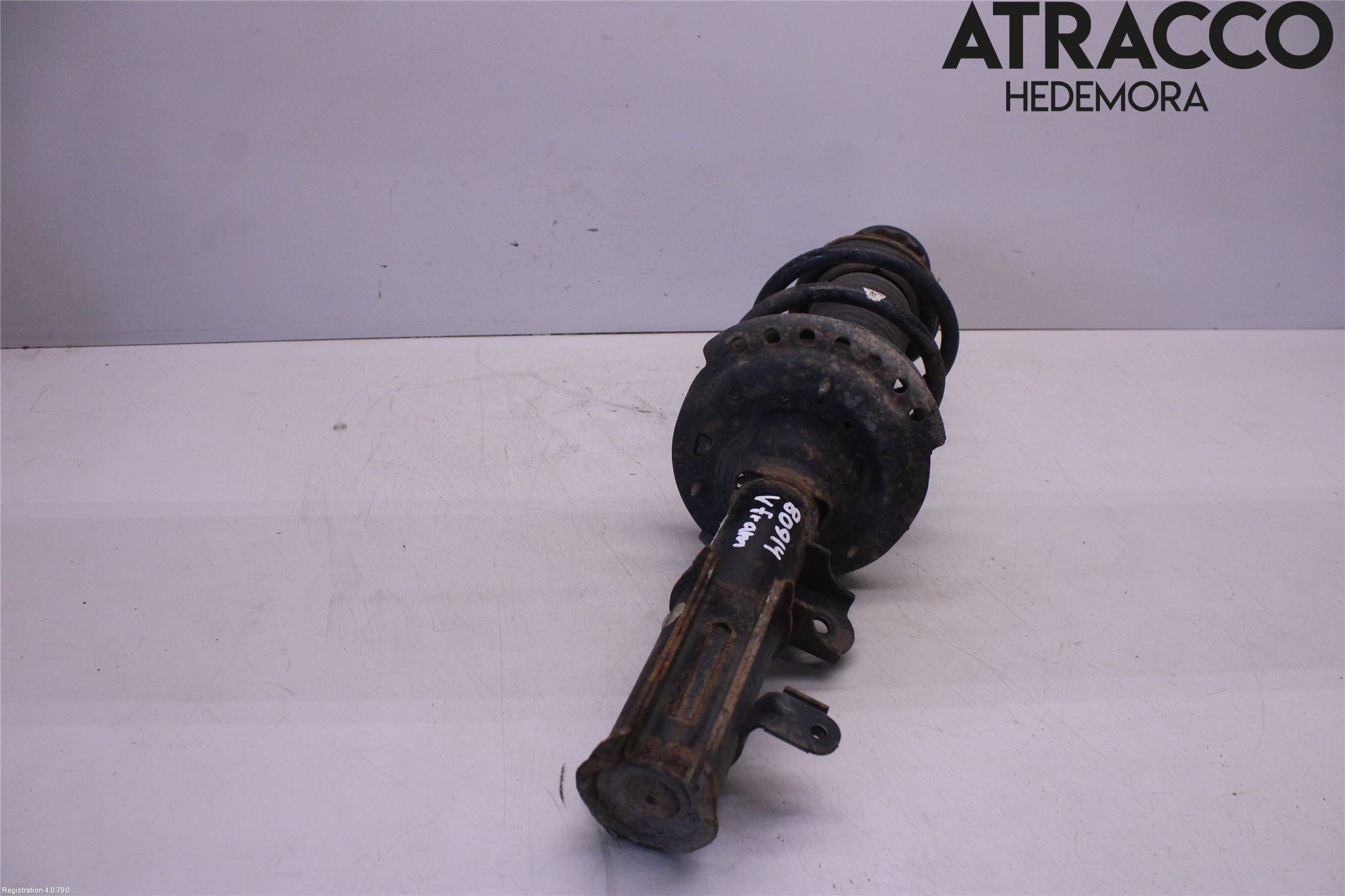 Hyundai i10 BA 14-16 Fjäderben Fram Vänster